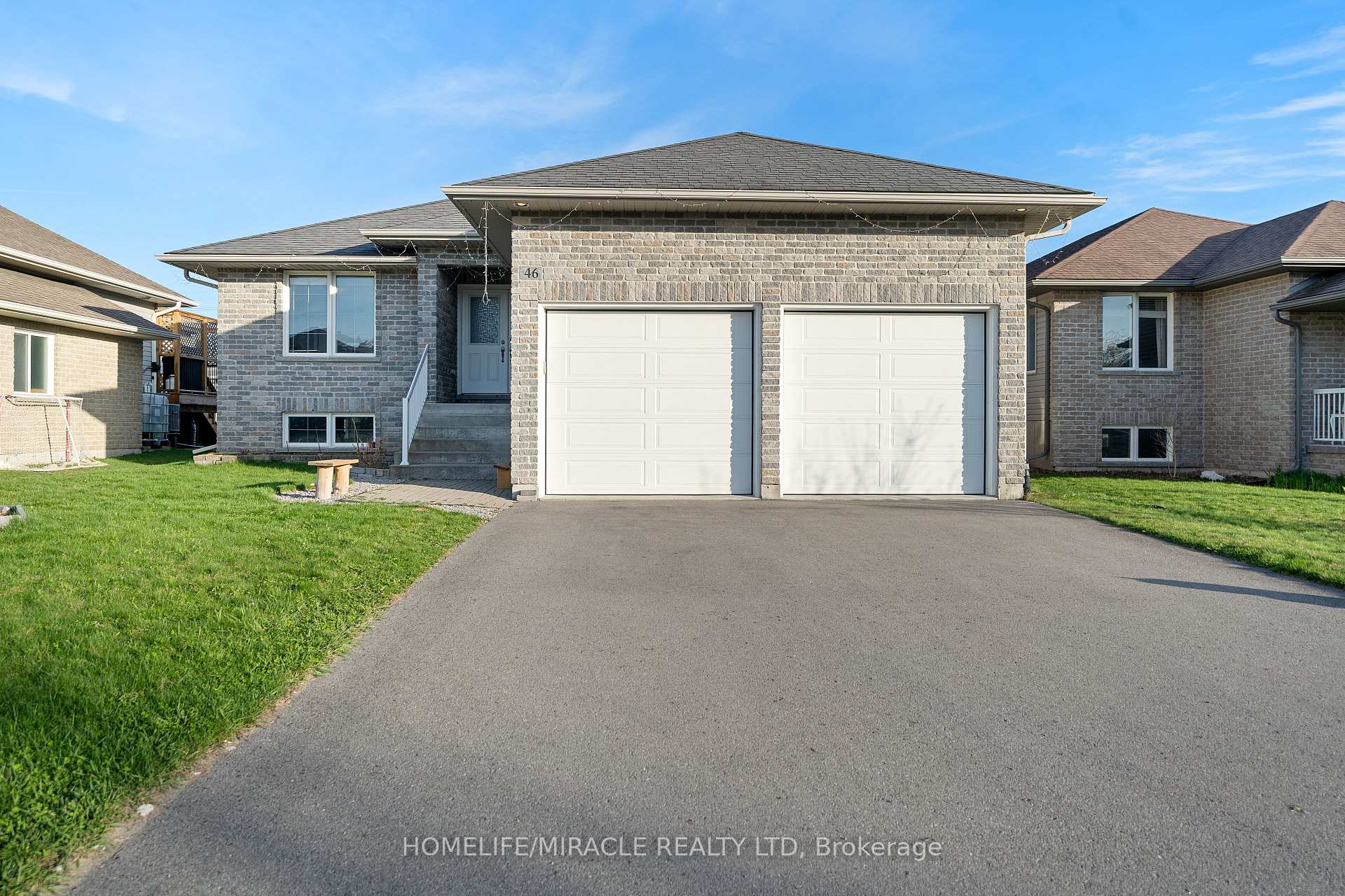 Photo 3 of 46 Freedom Crescent, Quinte West, Sidney Ward — HOMEH