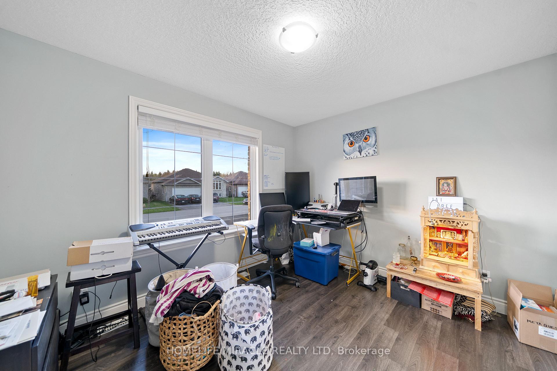 Photo 7 of 46 Freedom Crescent, Quinte West, Sidney Ward — HOMEH