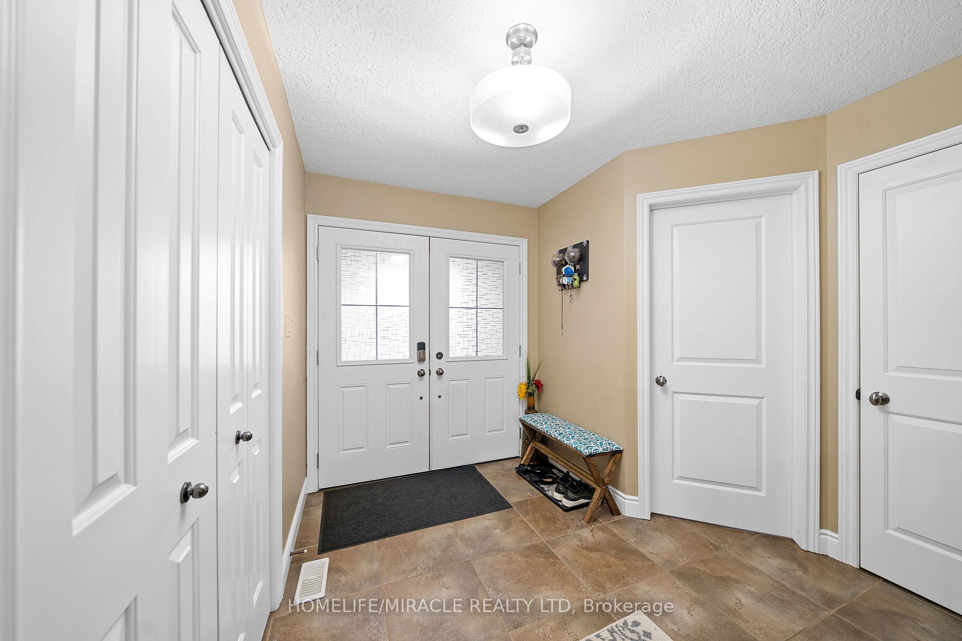 Photo 8 of 46 Freedom Crescent, Quinte West, Sidney Ward — HOMEH