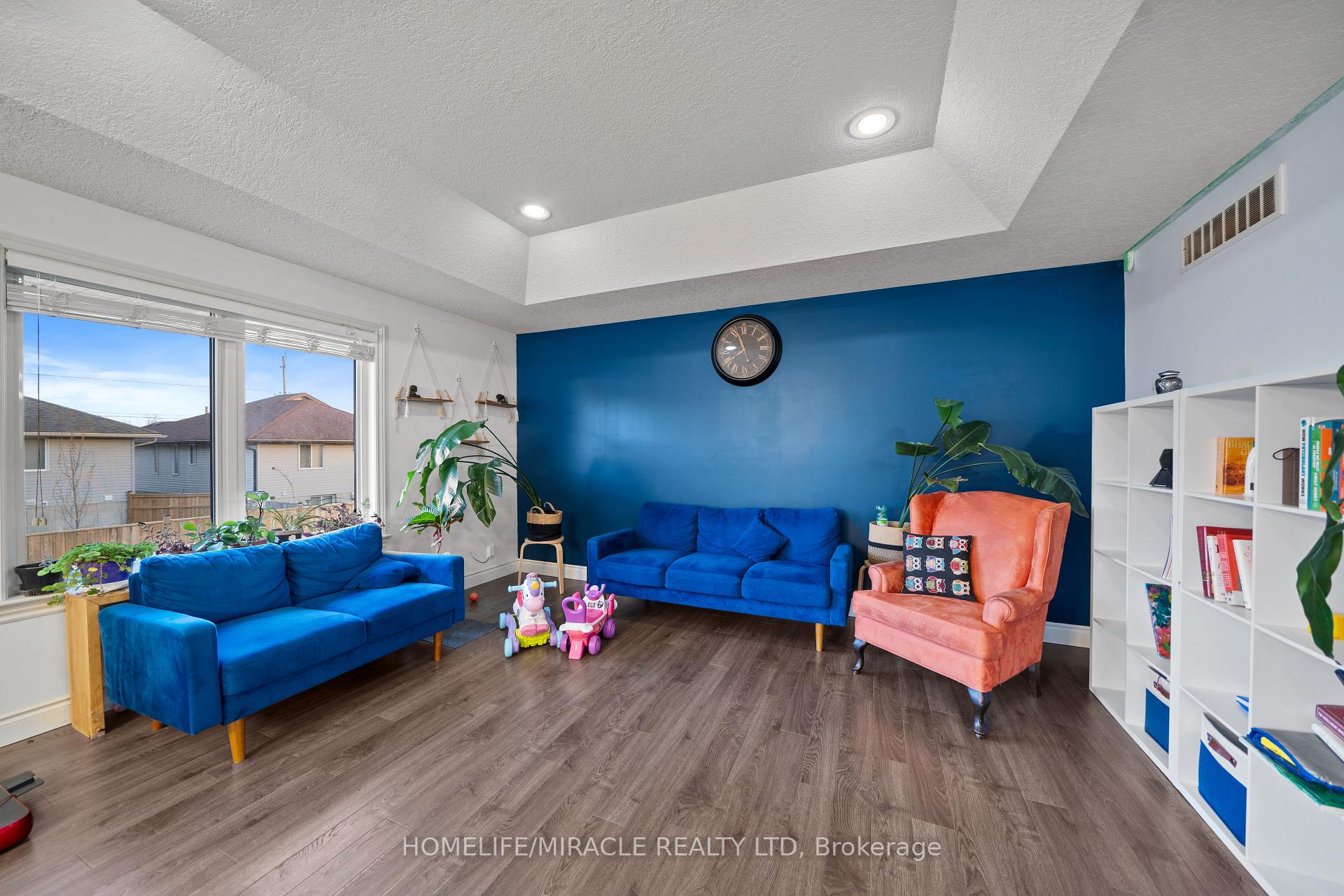 Photo 20 of 46 Freedom Crescent, Quinte West, Sidney Ward — HOMEH