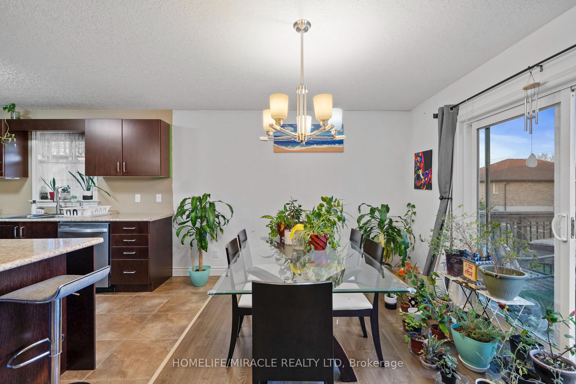 Photo 22 of 46 Freedom Crescent, Quinte West, Sidney Ward — HOMEH