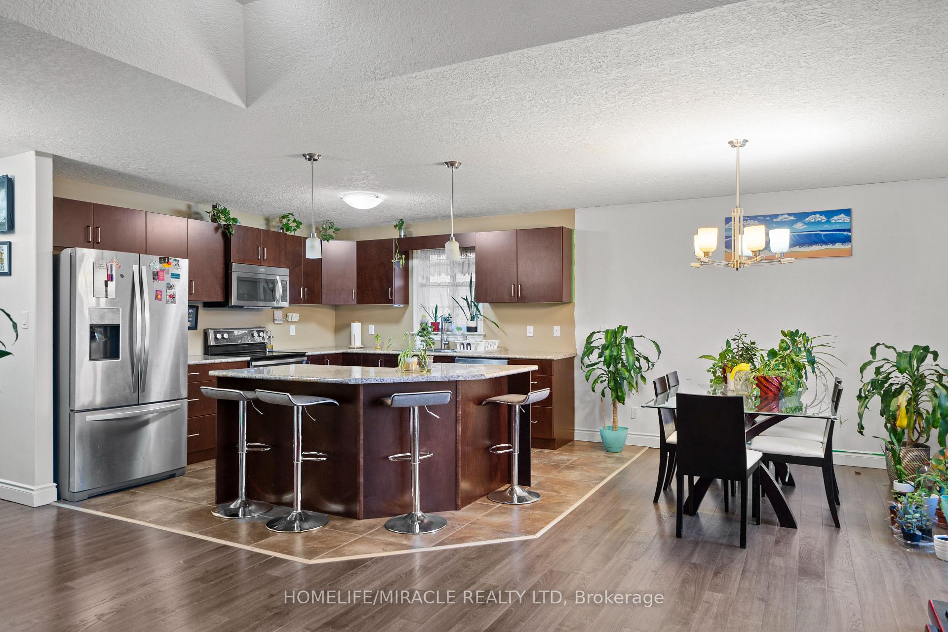 Photo 24 of 46 Freedom Crescent, Quinte West, Sidney Ward — HOMEH