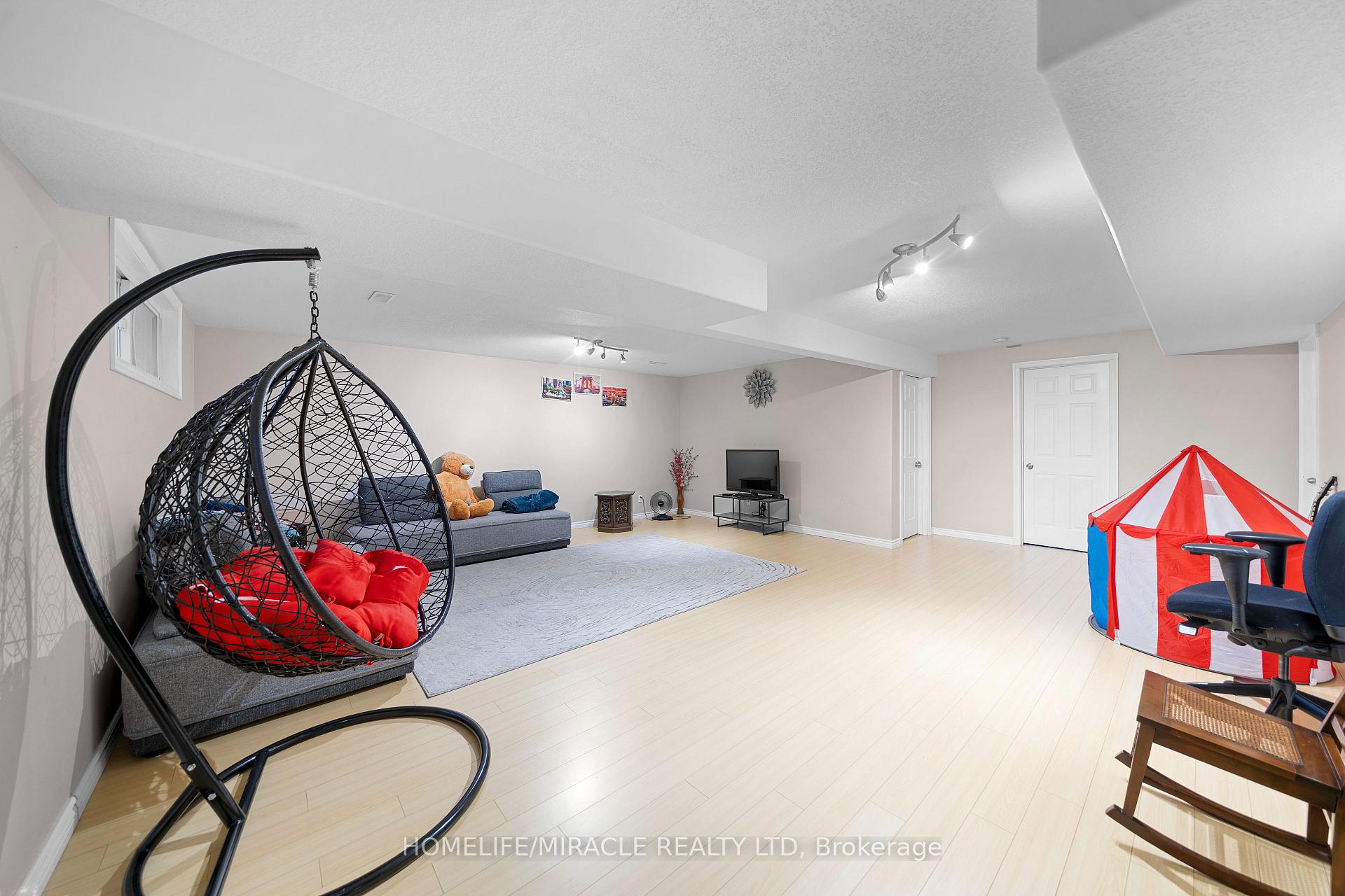 Photo 31 of 46 Freedom Crescent, Quinte West, Sidney Ward — HOMEH