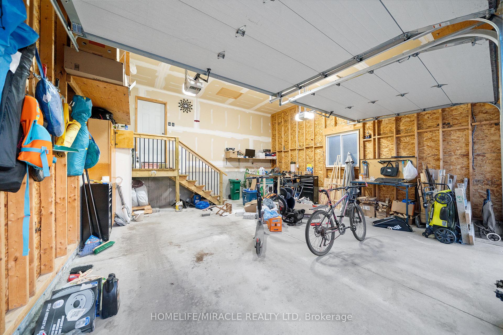 Photo 38 of 46 Freedom Crescent, Quinte West, Sidney Ward — HOMEH
