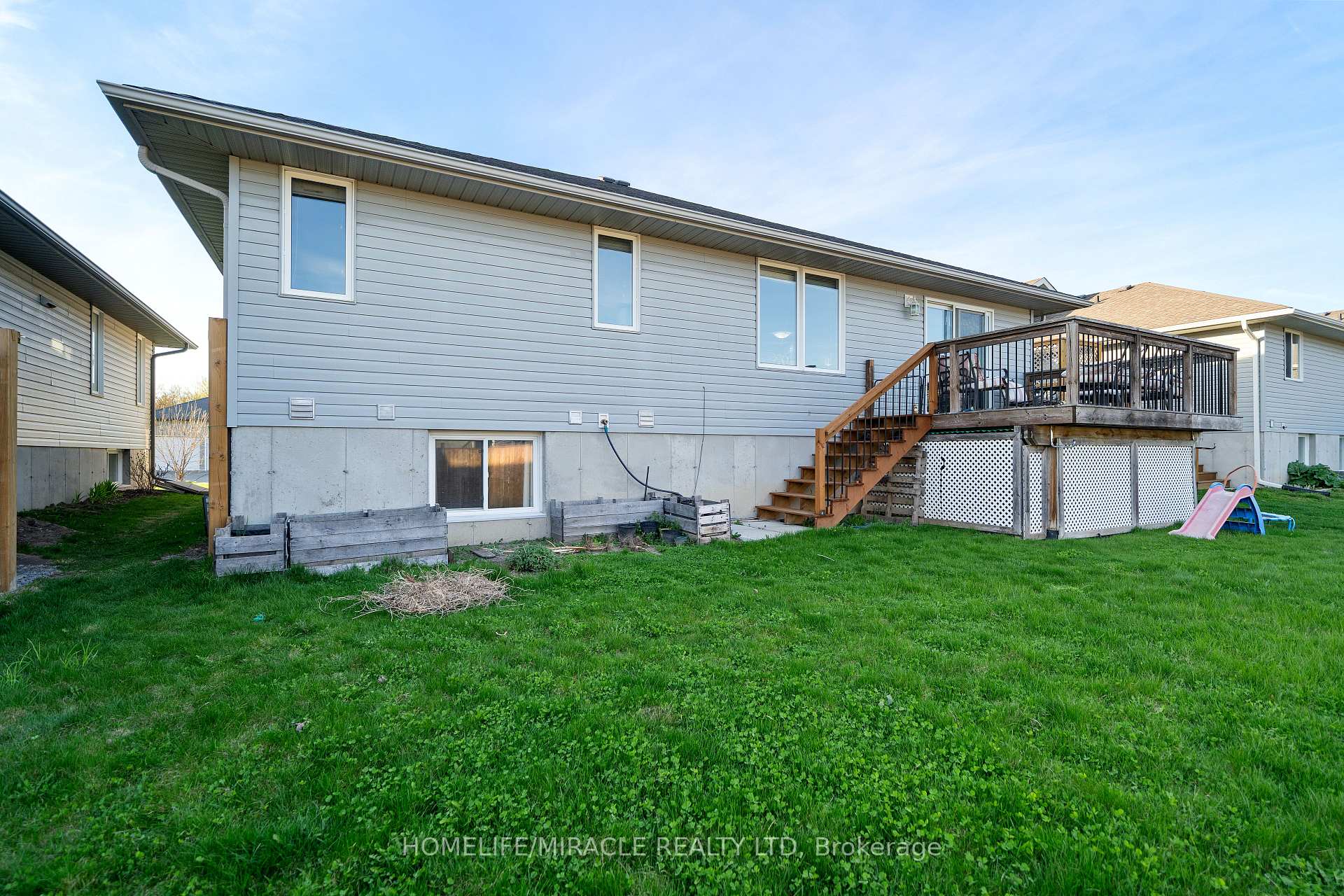Photo 41 of 46 Freedom Crescent, Quinte West, Sidney Ward — HOMEH