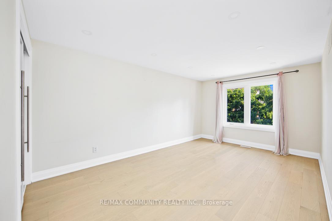 Photo 18 of 960 Mountcastle Crescent, Pickering, Liverpool — HOMEH