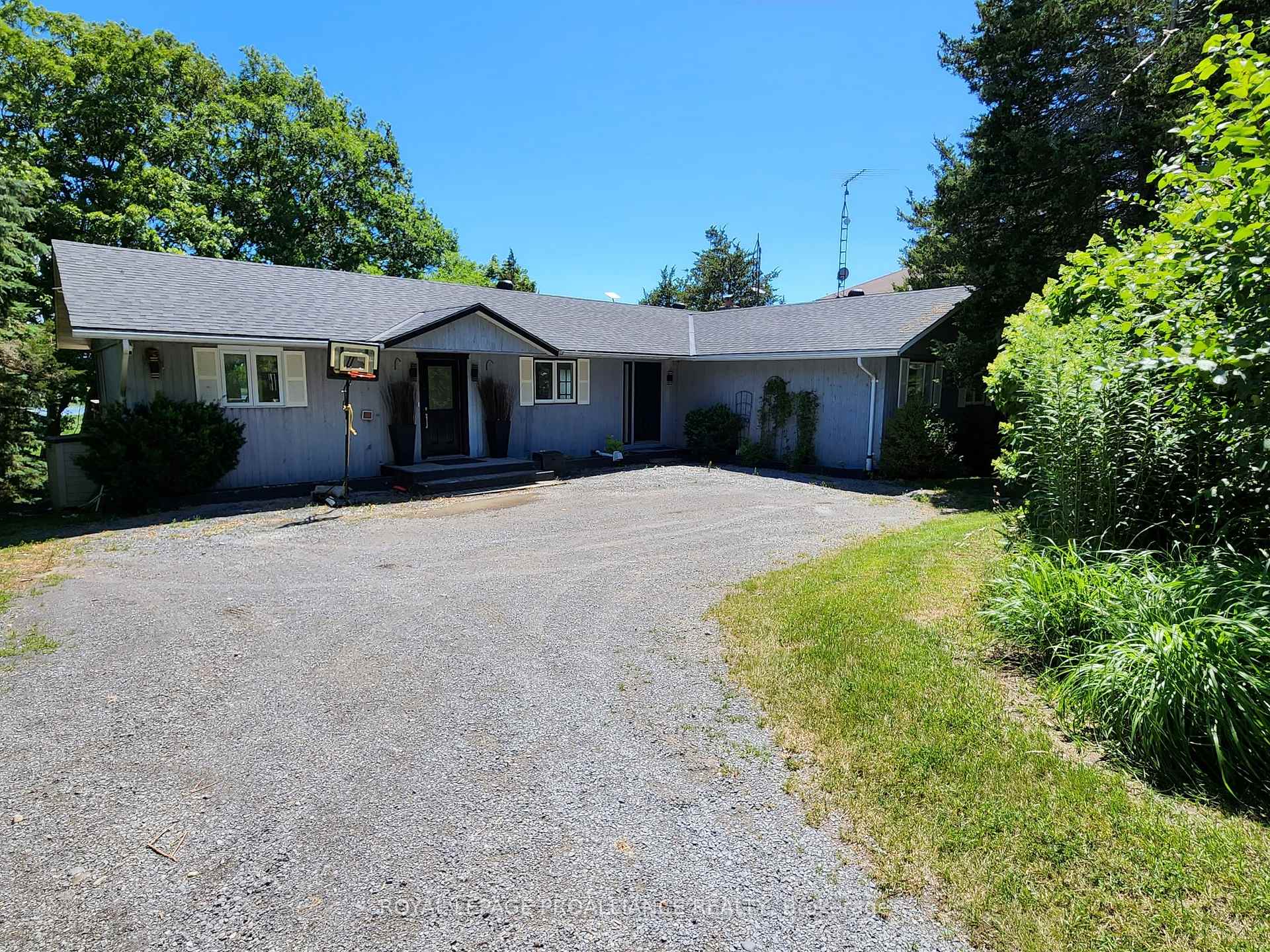 Photo 3 of 60 Island Road, Prince Edward County, Hallowell Ward — HOMEH