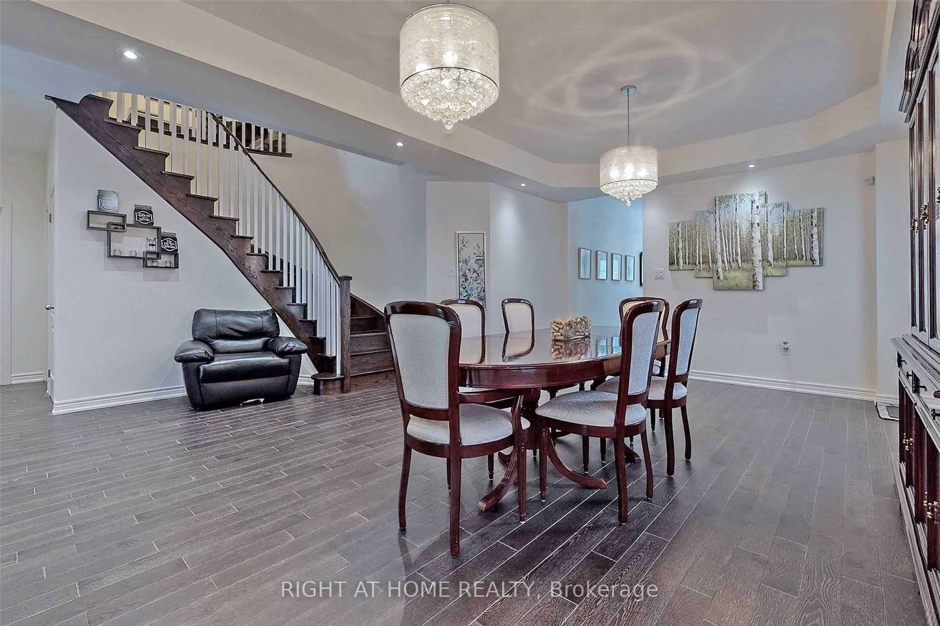 Photo 7 of 2032 Hunking Drive, Oshawa, Taunton — HOMEH