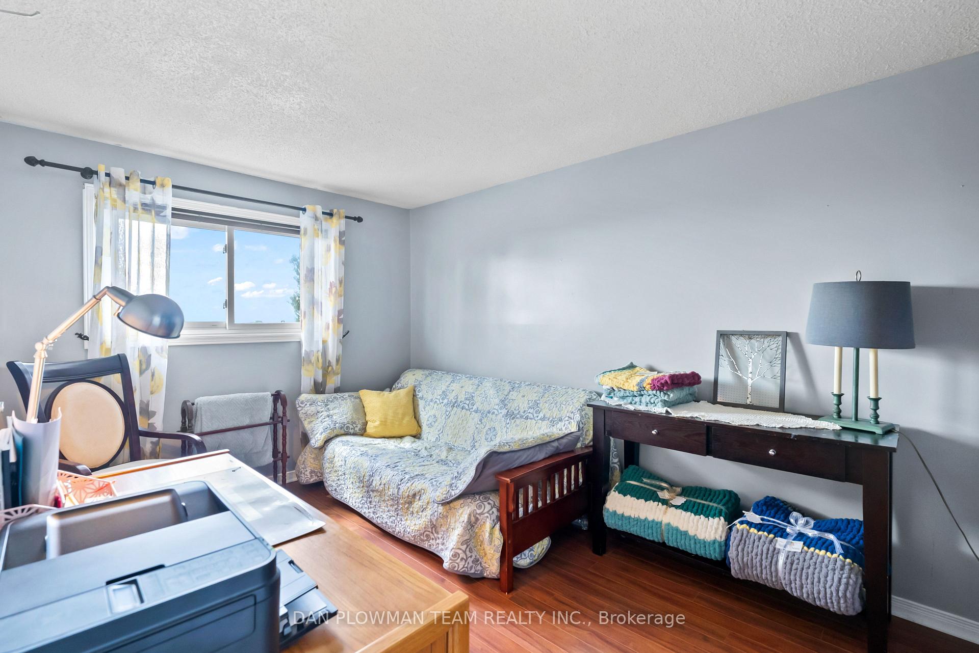 Photo 7 of 1509 Connery Crescent, Oshawa, Lakeview — HOMEH