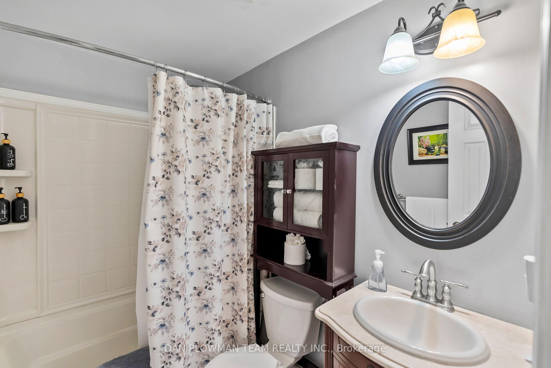 Photo 9 of 1509 Connery Crescent, Oshawa, Lakeview — HOMEH