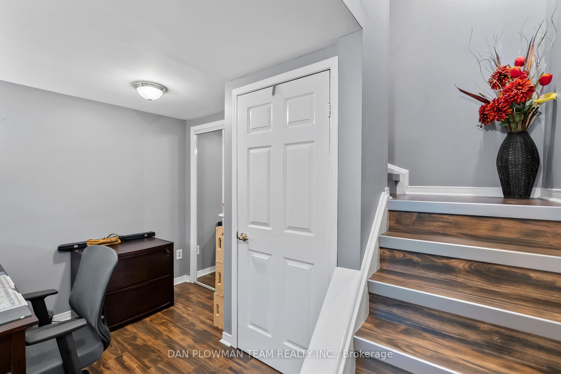 Photo 10 of 1509 Connery Crescent, Oshawa, Lakeview — HOMEH