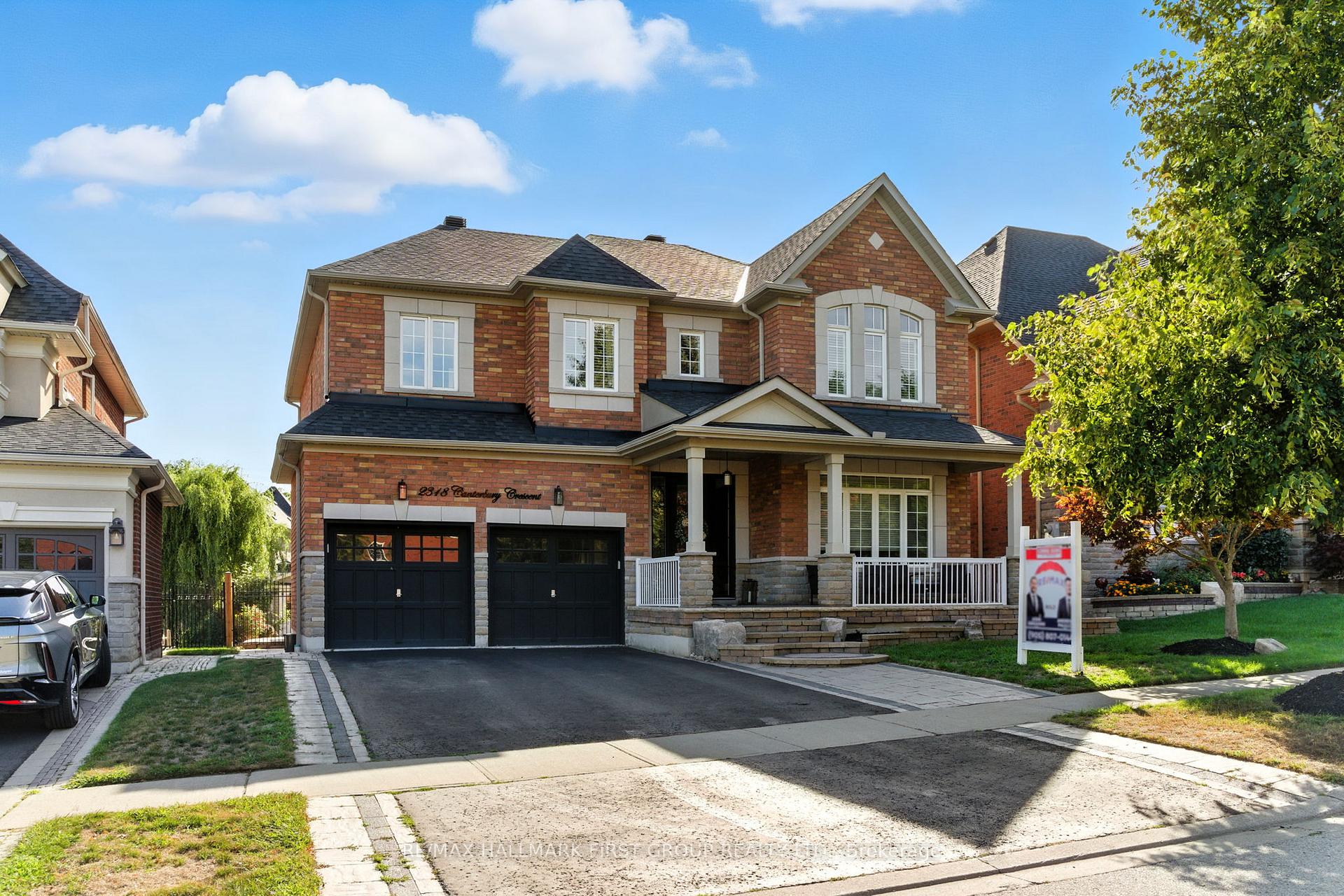 Photo 3 of 2318 Canterbury Crescent, Pickering, Brock Ridge — HOMEH