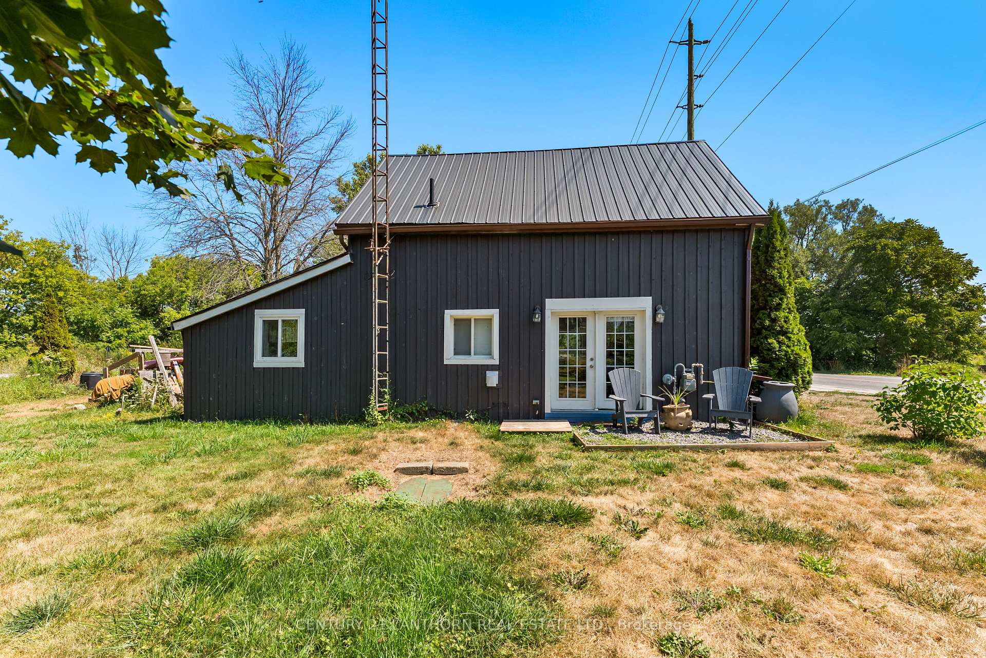 Photo 18 of 43 Stanley Street, Prince Edward County, Bloomfield Ward — HOMEH