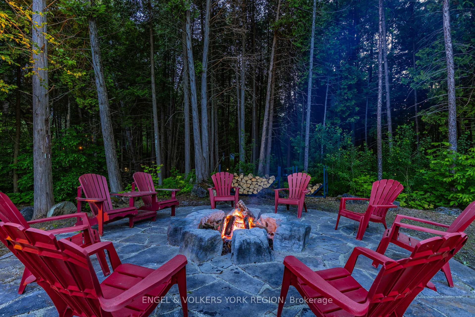 Photo 9 of 5175 Pineridge Drive, Milton, Rural Nassagaweya — HOMEH