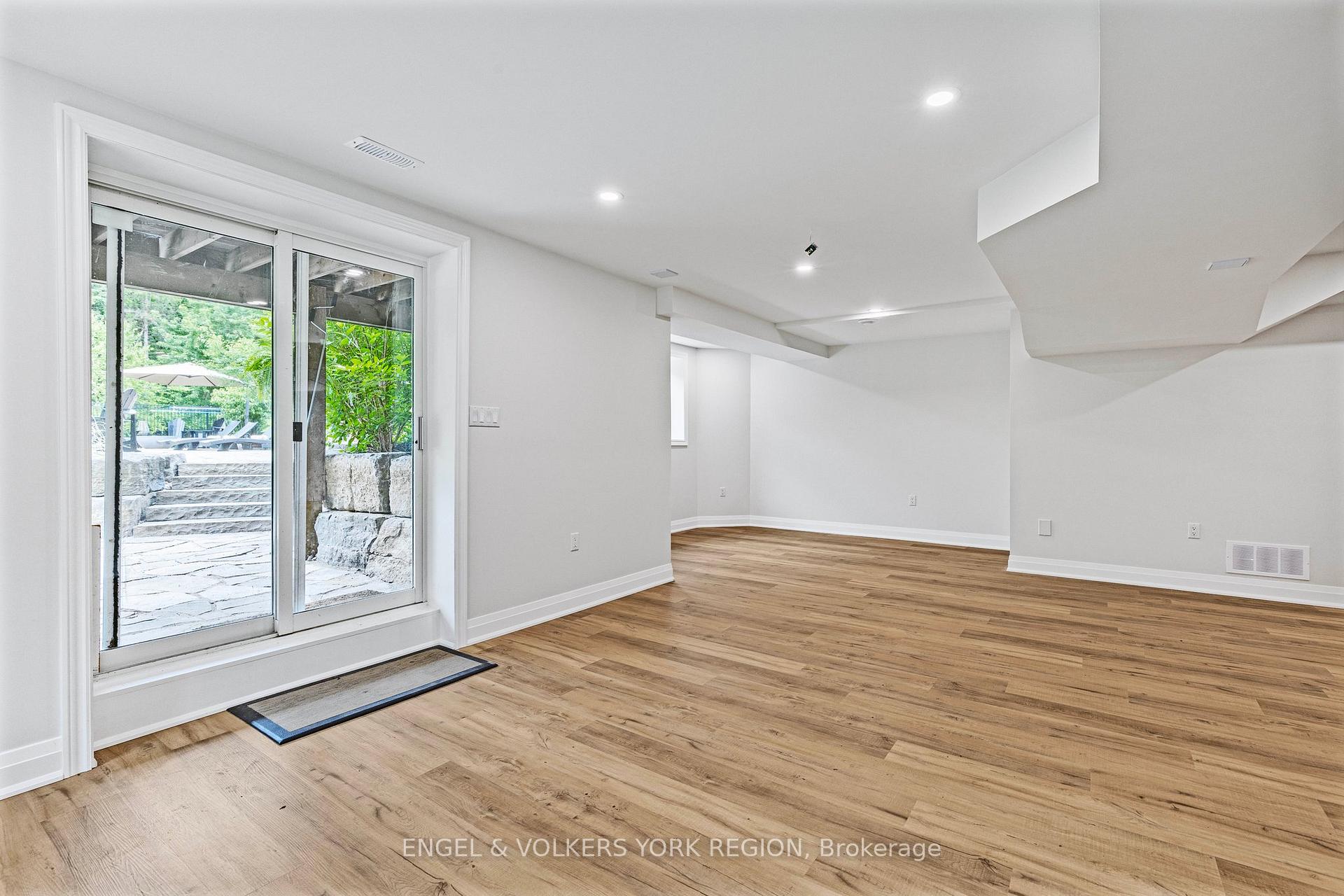 Photo 35 of 5175 Pineridge Drive, Milton, Rural Nassagaweya — HOMEH