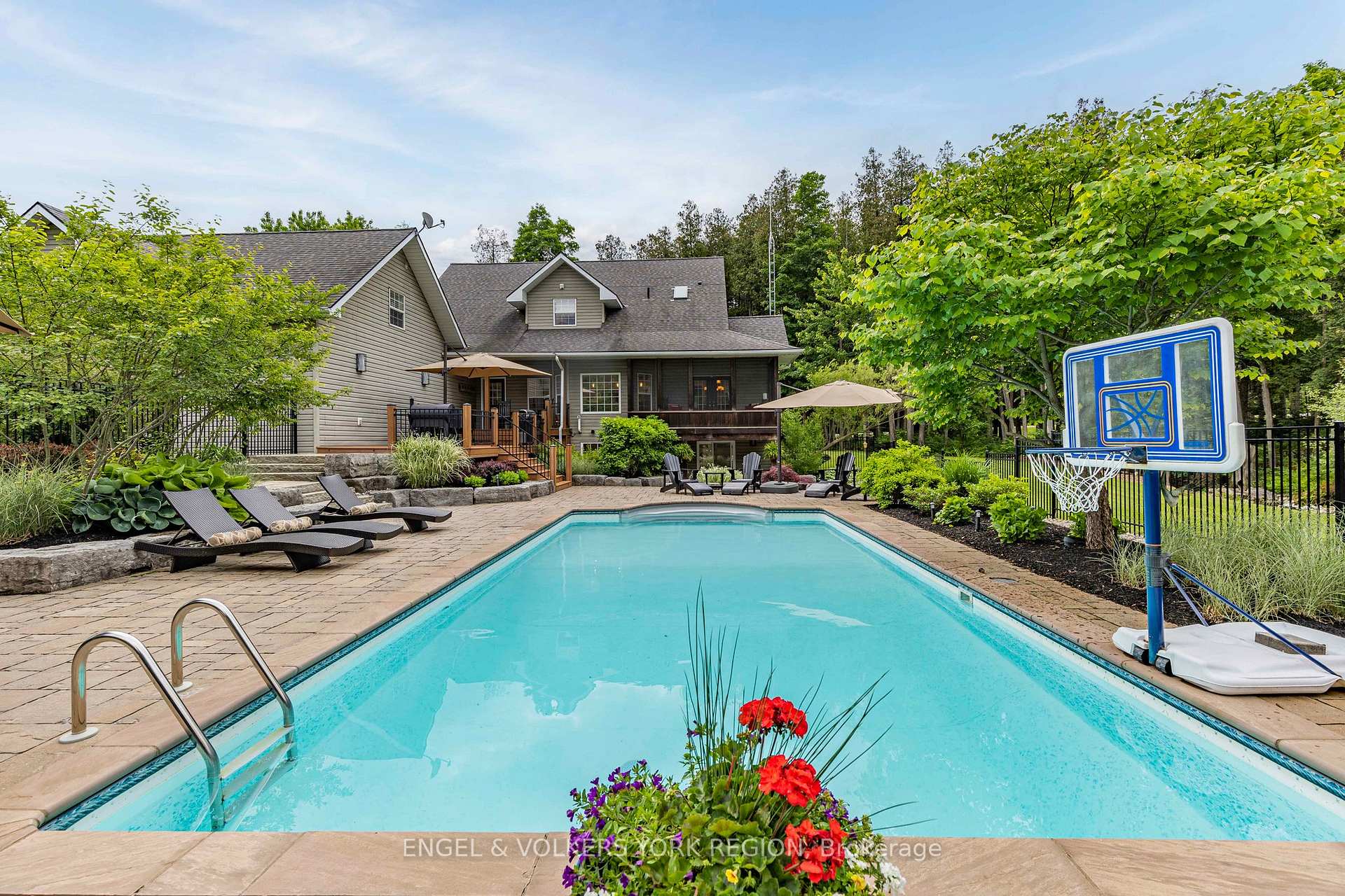 Photo 40 of 5175 Pineridge Drive, Milton, Rural Nassagaweya — HOMEH
