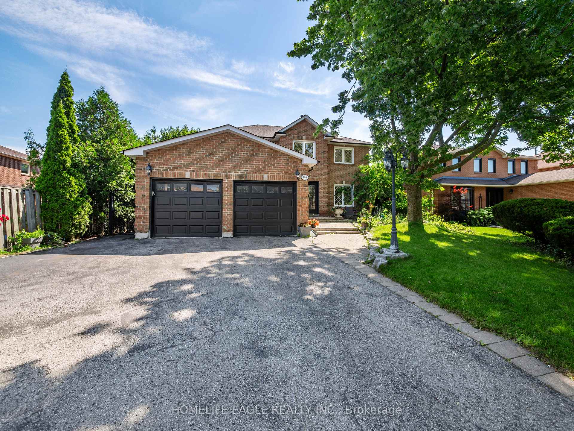 Front of 755 Pebble Court