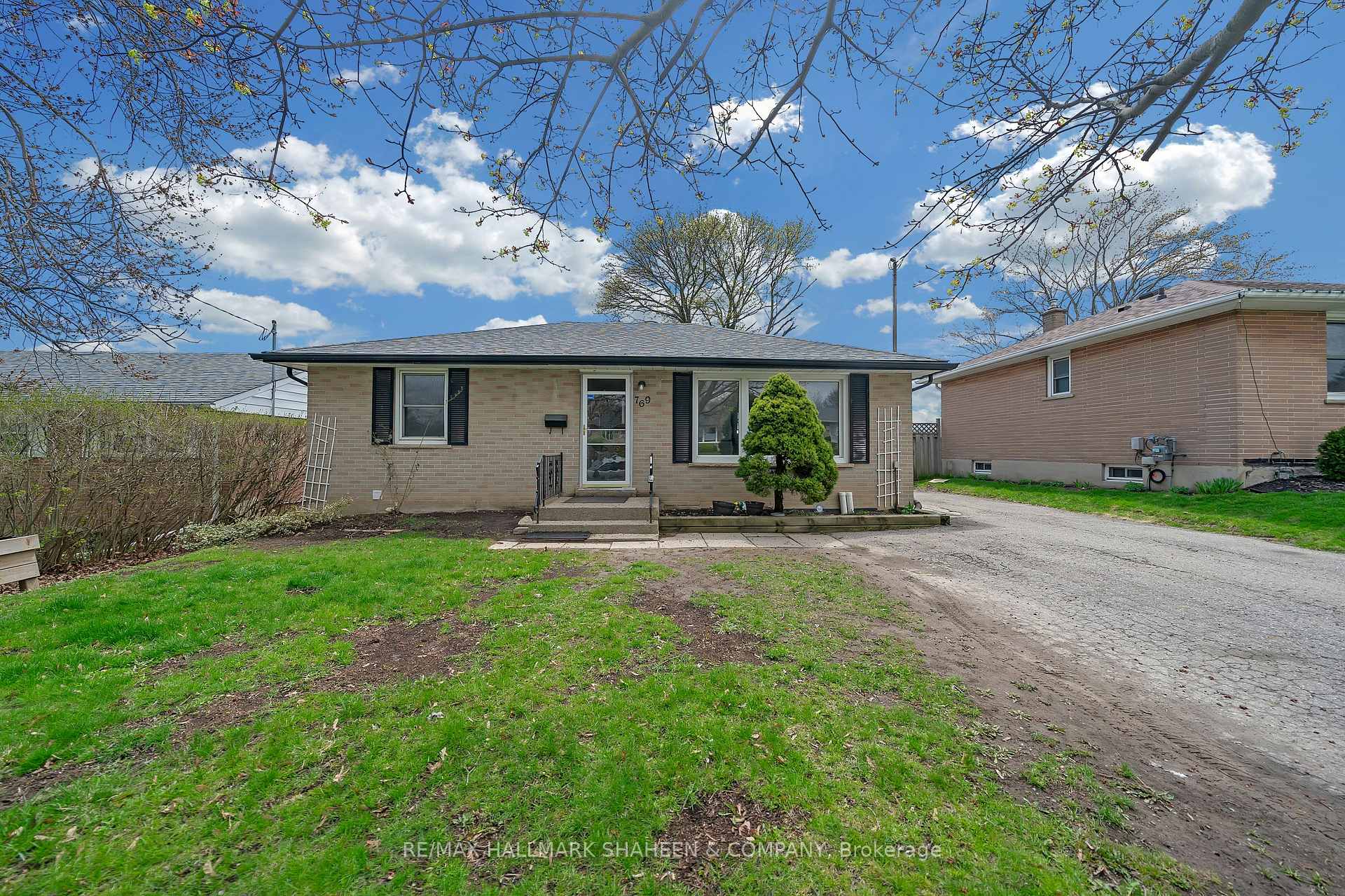 Front of Unit Lower, 769 Tennyson Avenue