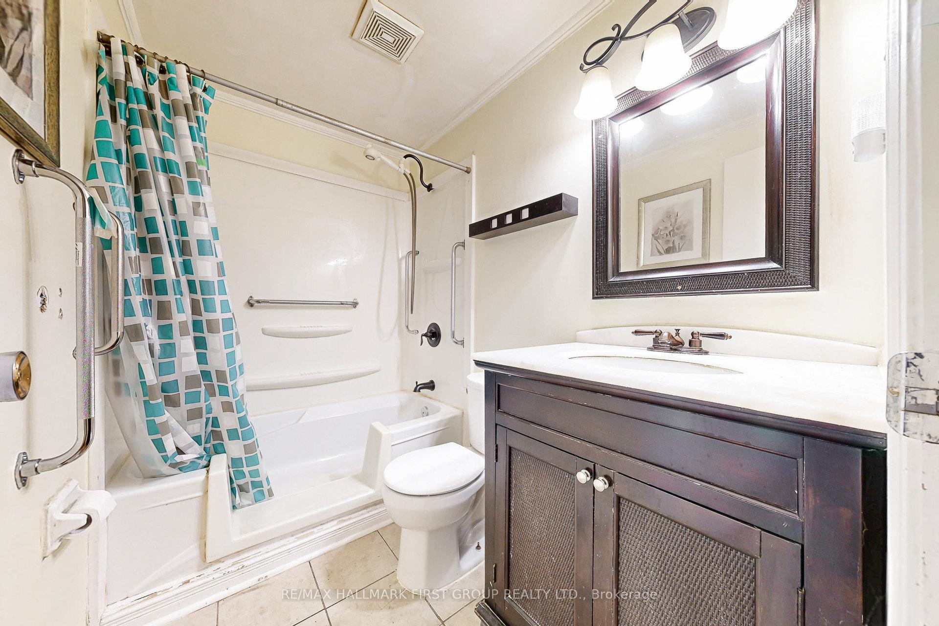 Photo 15 of 1119 Valley Court, Oshawa, Lakeview — HOMEH