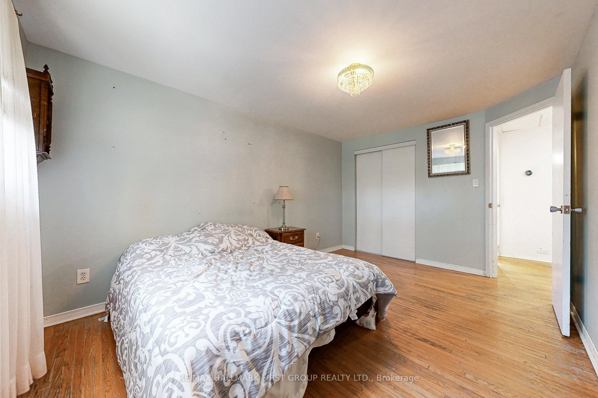 Photo 20 of 1119 Valley Court, Oshawa, Lakeview — HOMEH