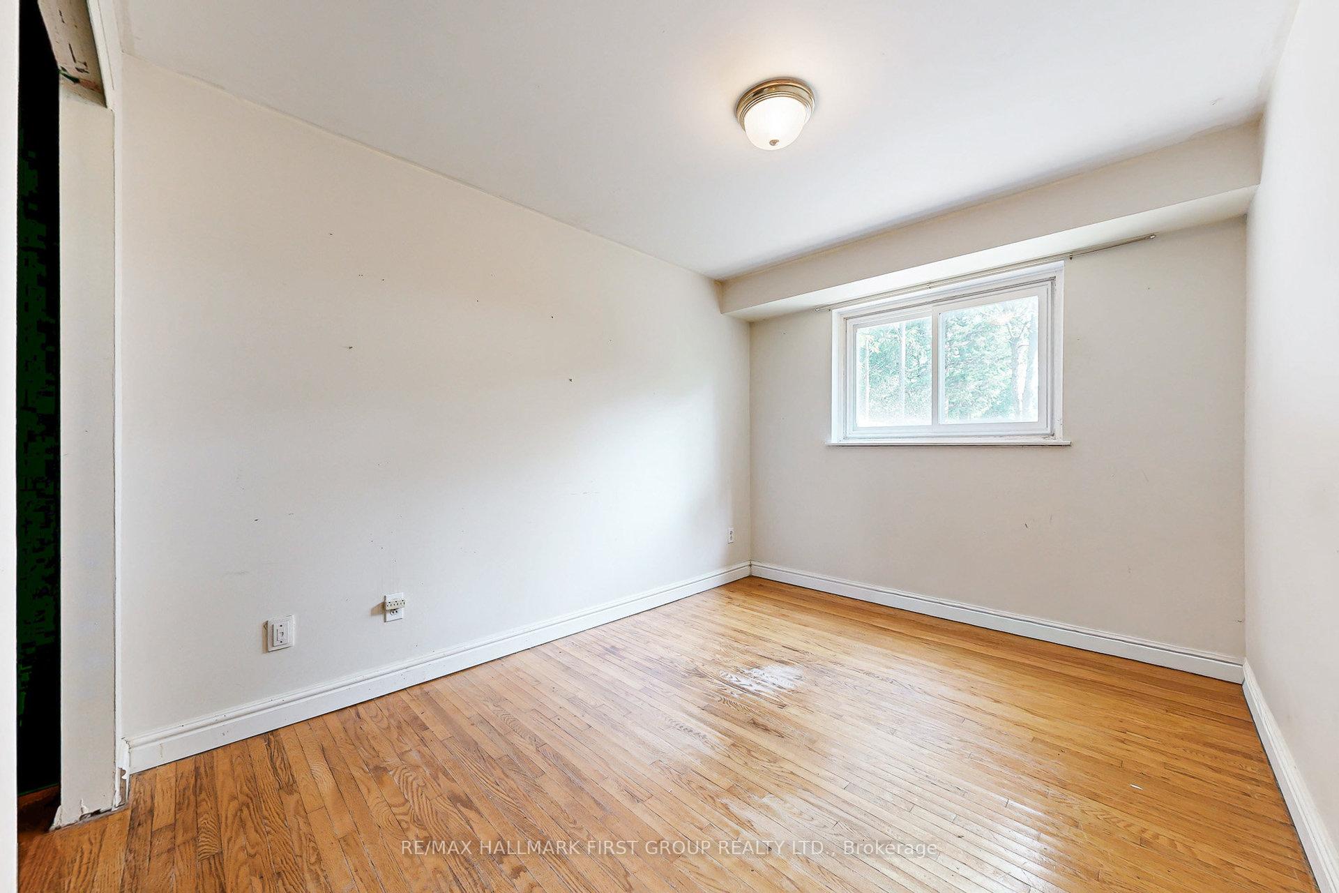 Photo 22 of 1119 Valley Court, Oshawa, Lakeview — HOMEH