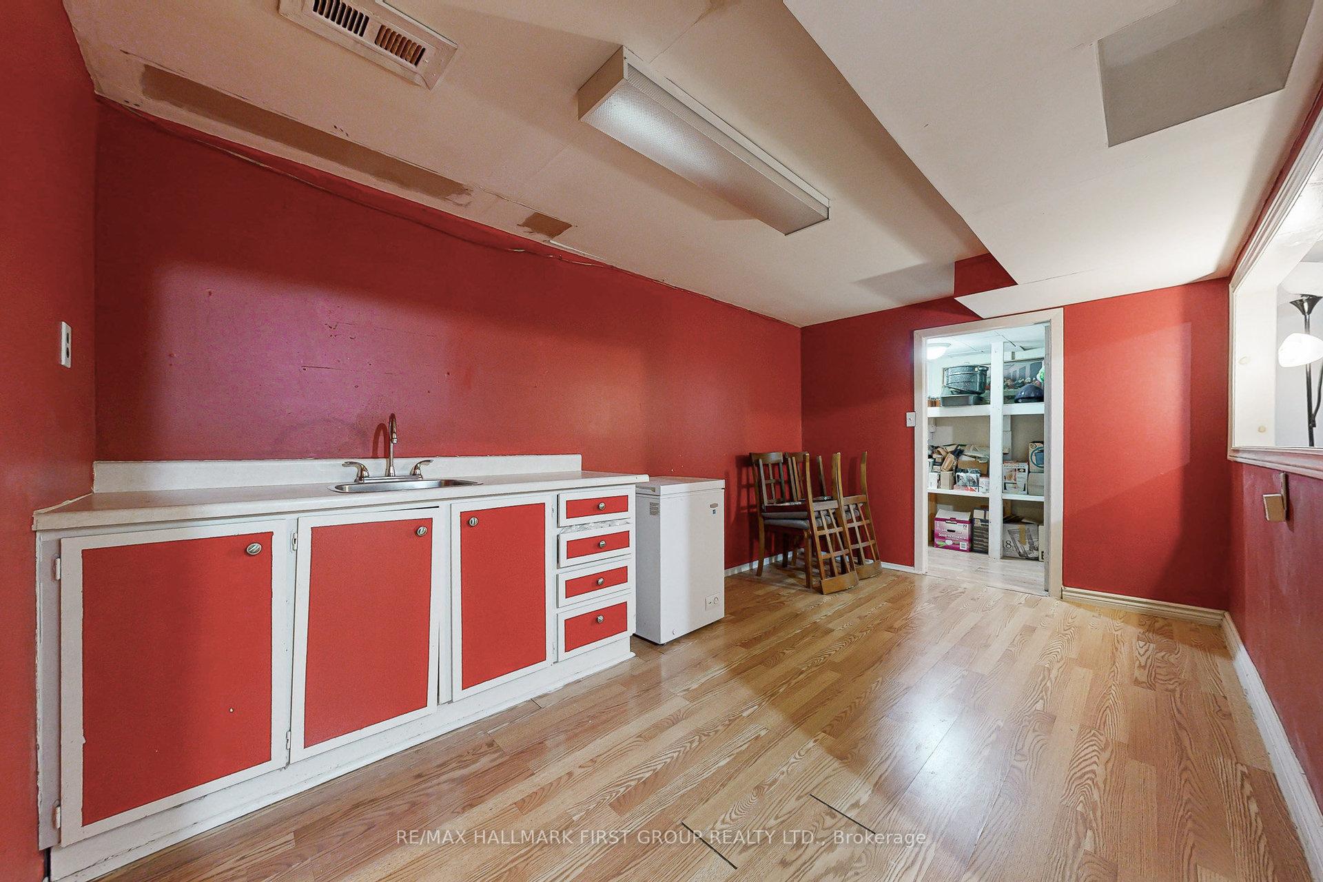Photo 31 of 1119 Valley Court, Oshawa, Lakeview — HOMEH