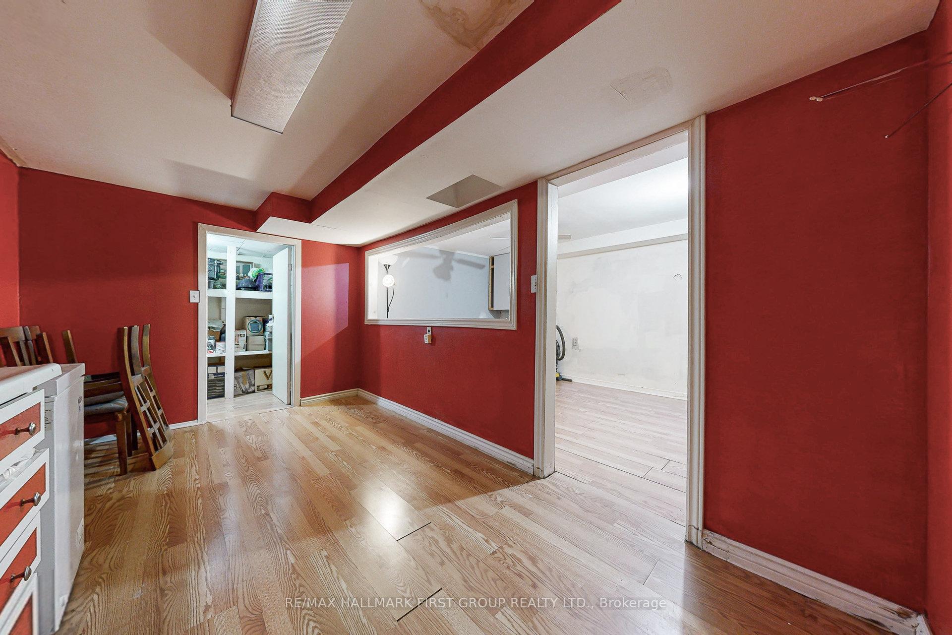 Photo 32 of 1119 Valley Court, Oshawa, Lakeview — HOMEH