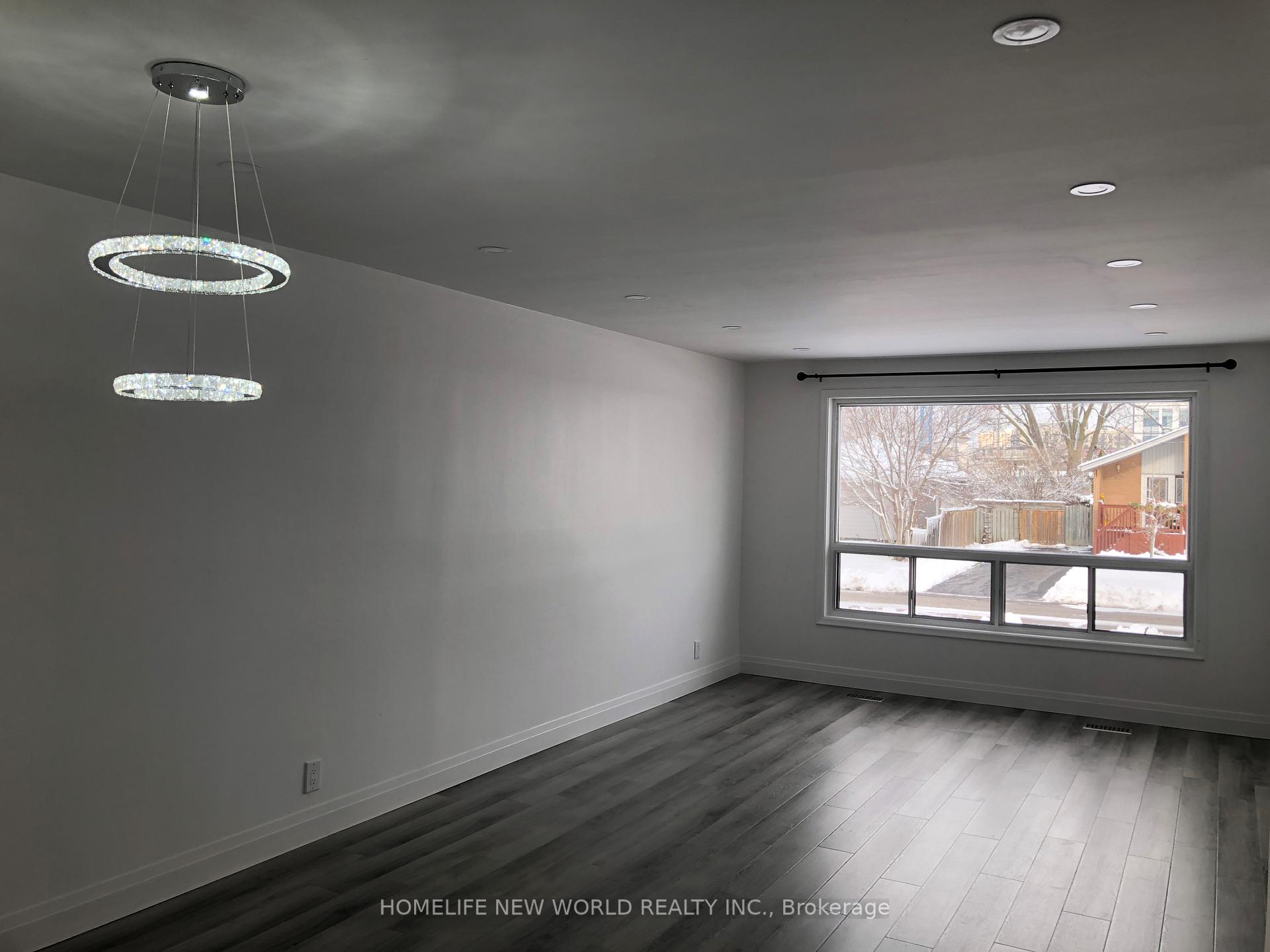 Photo 2 of 925 Reytan Boulevard, Pickering, Bay Ridges — HOMEH