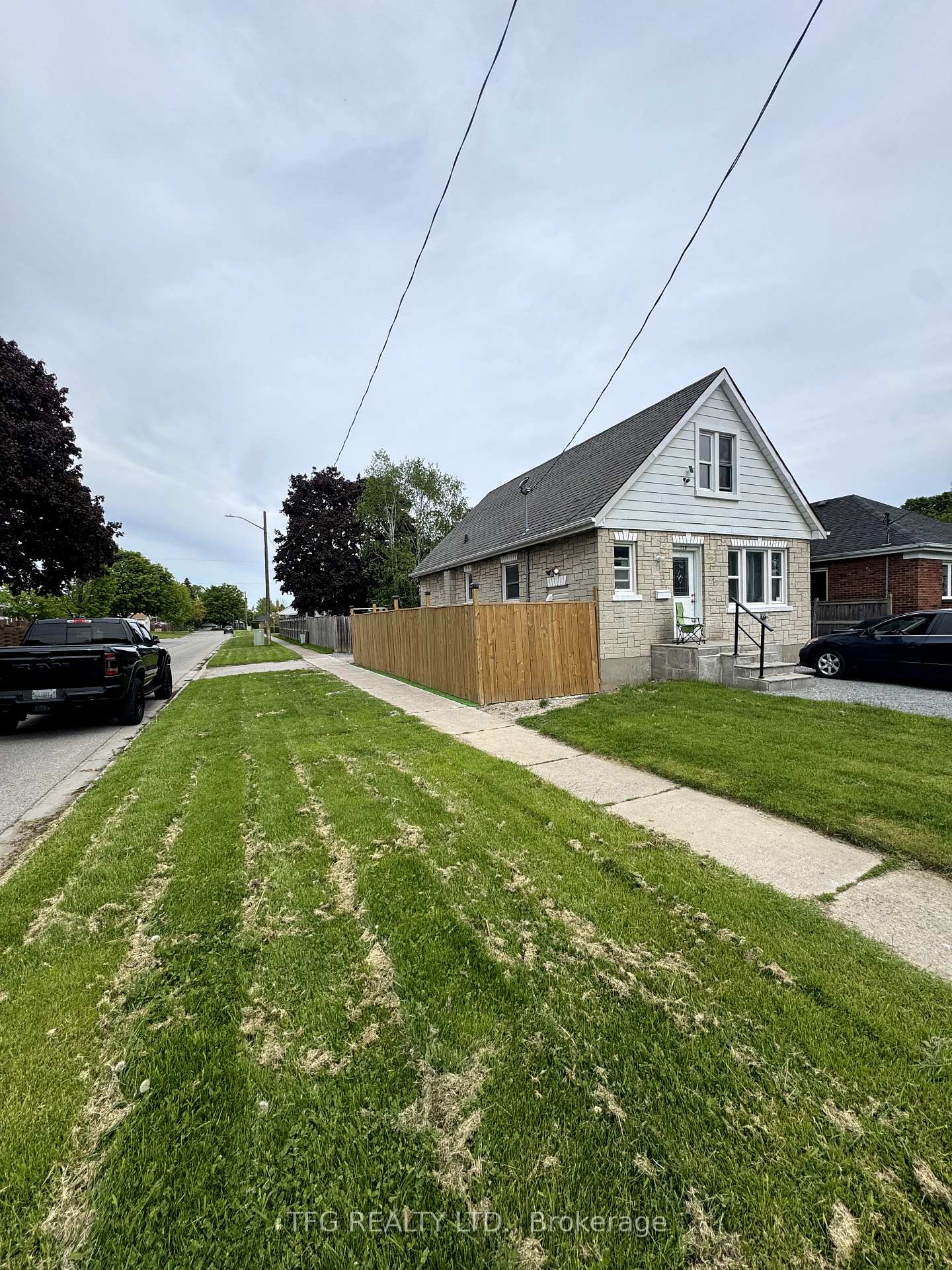 Front of Unit Basement, 119 Cadillac Avenue S