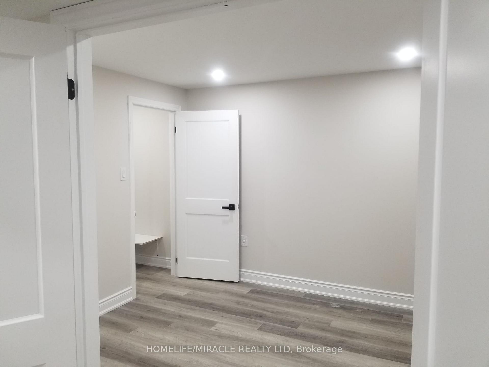 Photo 4 of Unit Bsmt, 694 Tuxford Drive, Milton, Beaty — HOMEH