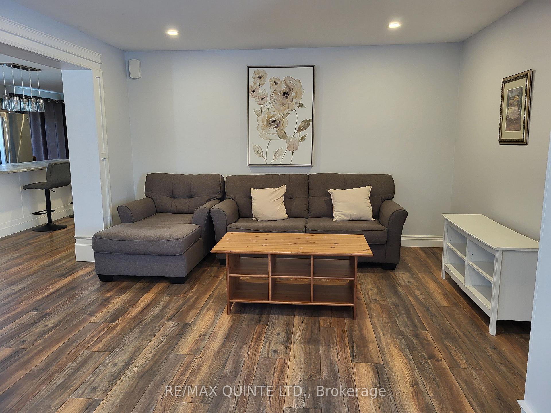 Photo 3 of Unit Upper Unit, 12 Lake Street, Prince Edward County, Picton Ward — HOMEH