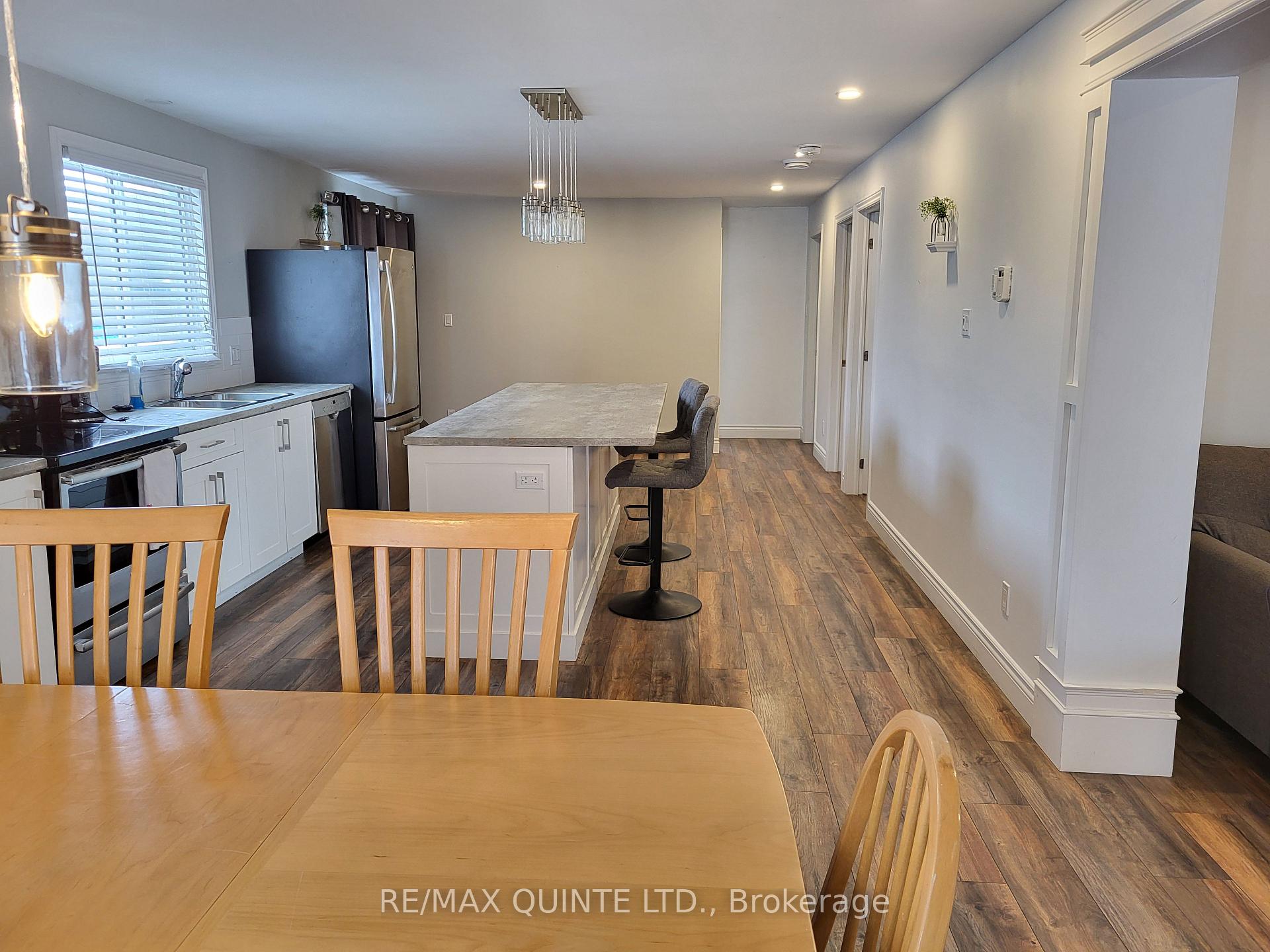 Photo 5 of Unit Upper Unit, 12 Lake Street, Prince Edward County, Picton Ward — HOMEH