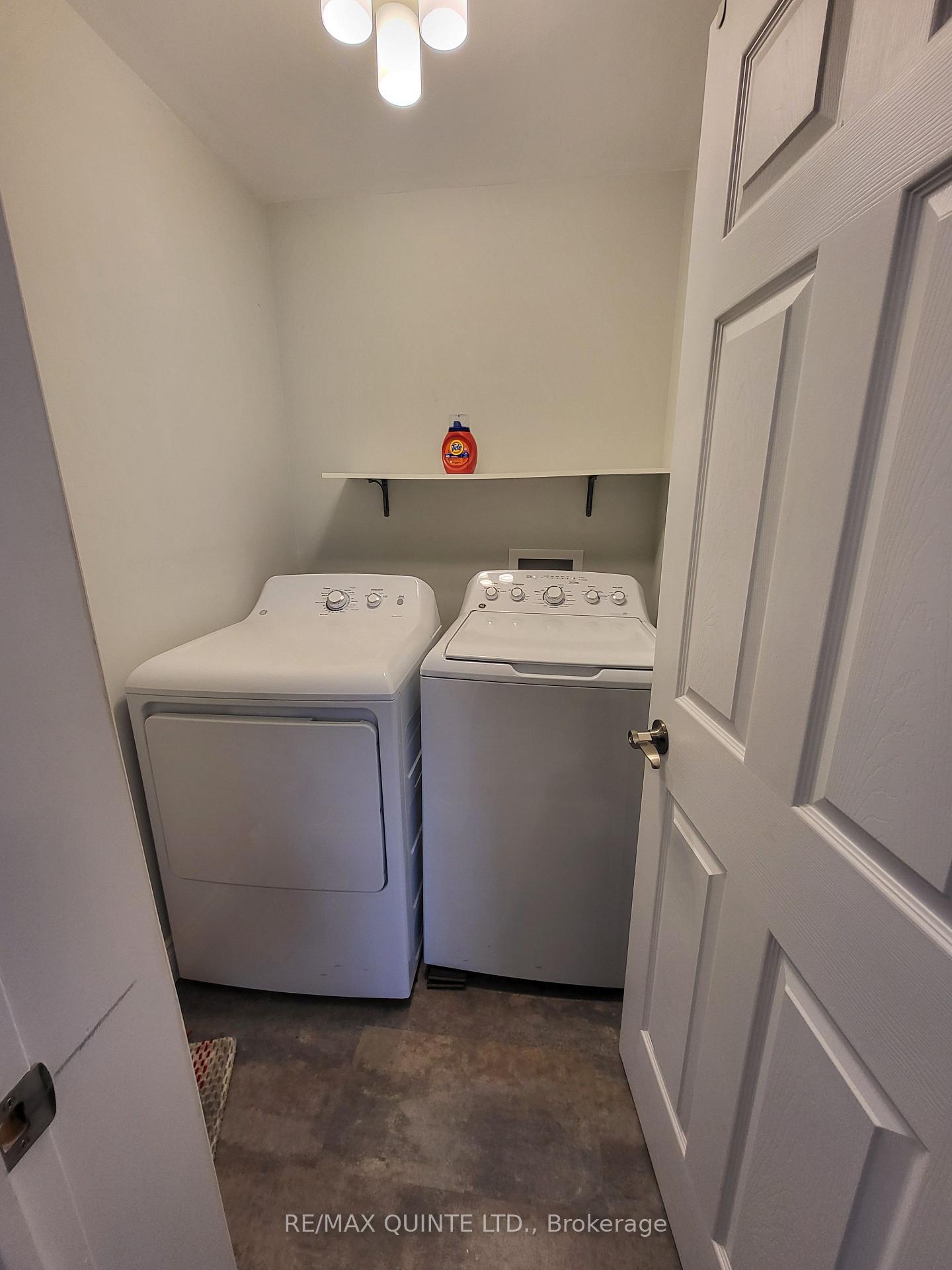 Photo 12 of Unit Upper Unit, 12 Lake Street, Prince Edward County, Picton Ward — HOMEH