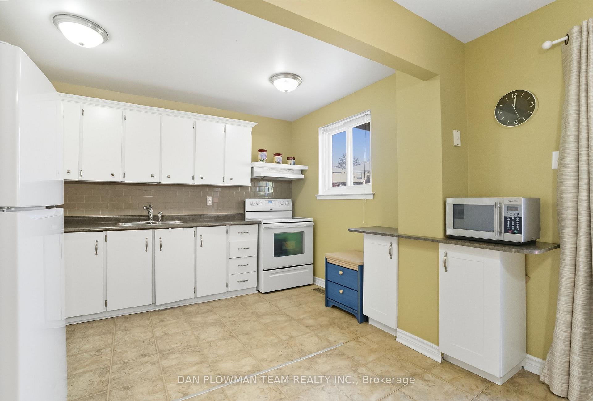 Photo 6 of 296 Phillip Murray Avenue, Oshawa, Lakeview — HOMEH