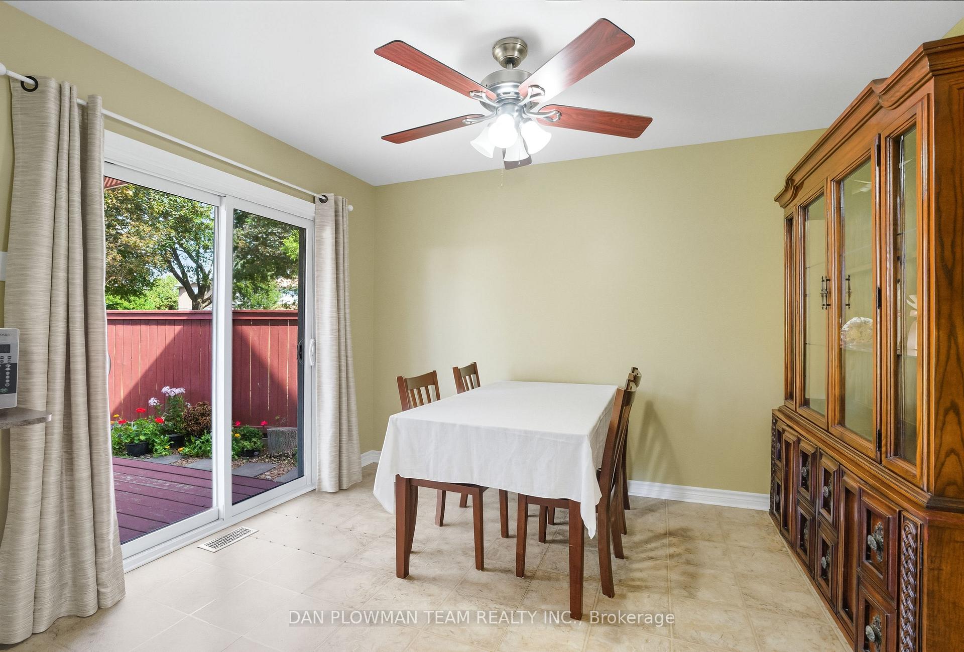 Photo 10 of 296 Phillip Murray Avenue, Oshawa, Lakeview — HOMEH