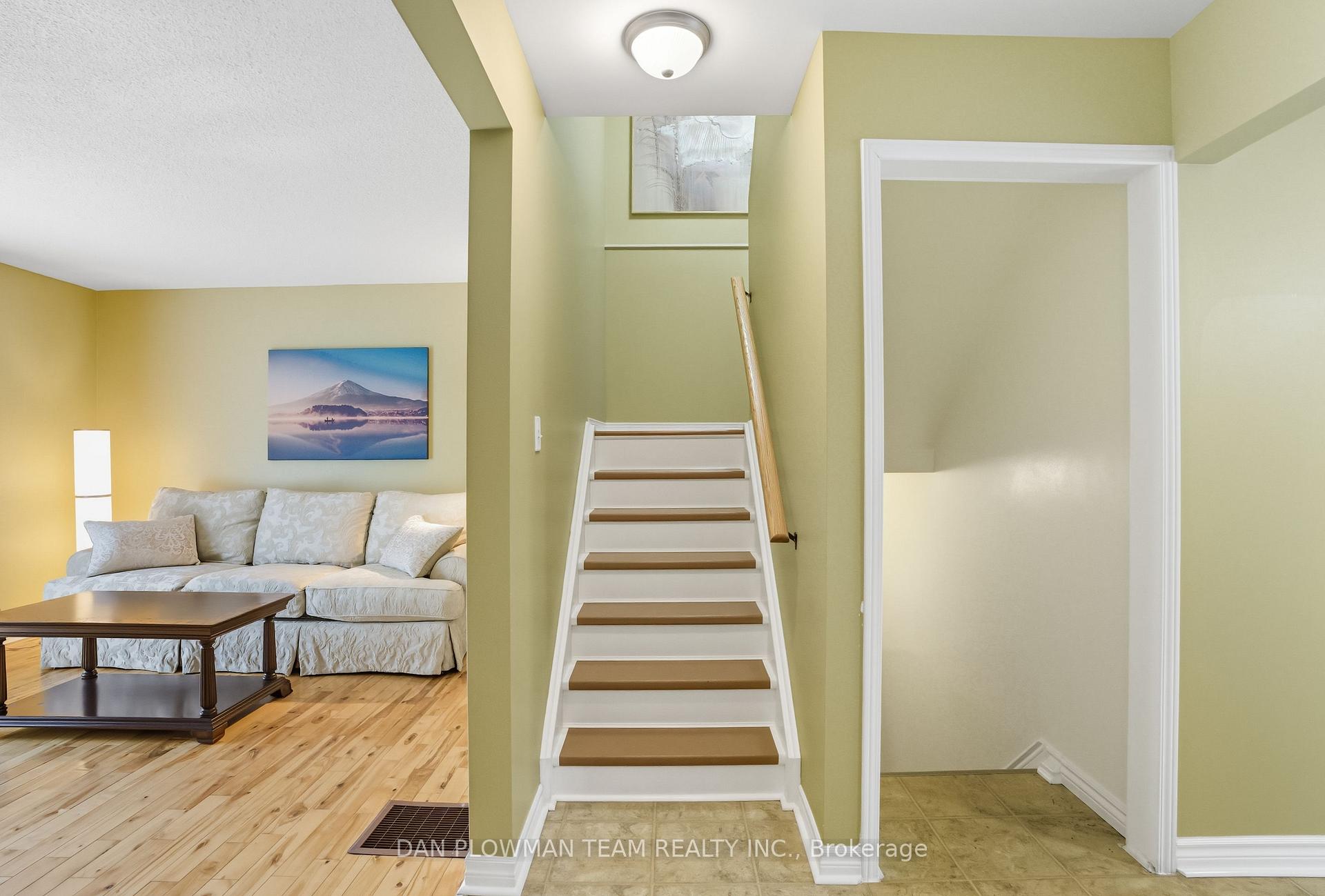 Photo 12 of 296 Phillip Murray Avenue, Oshawa, Lakeview — HOMEH