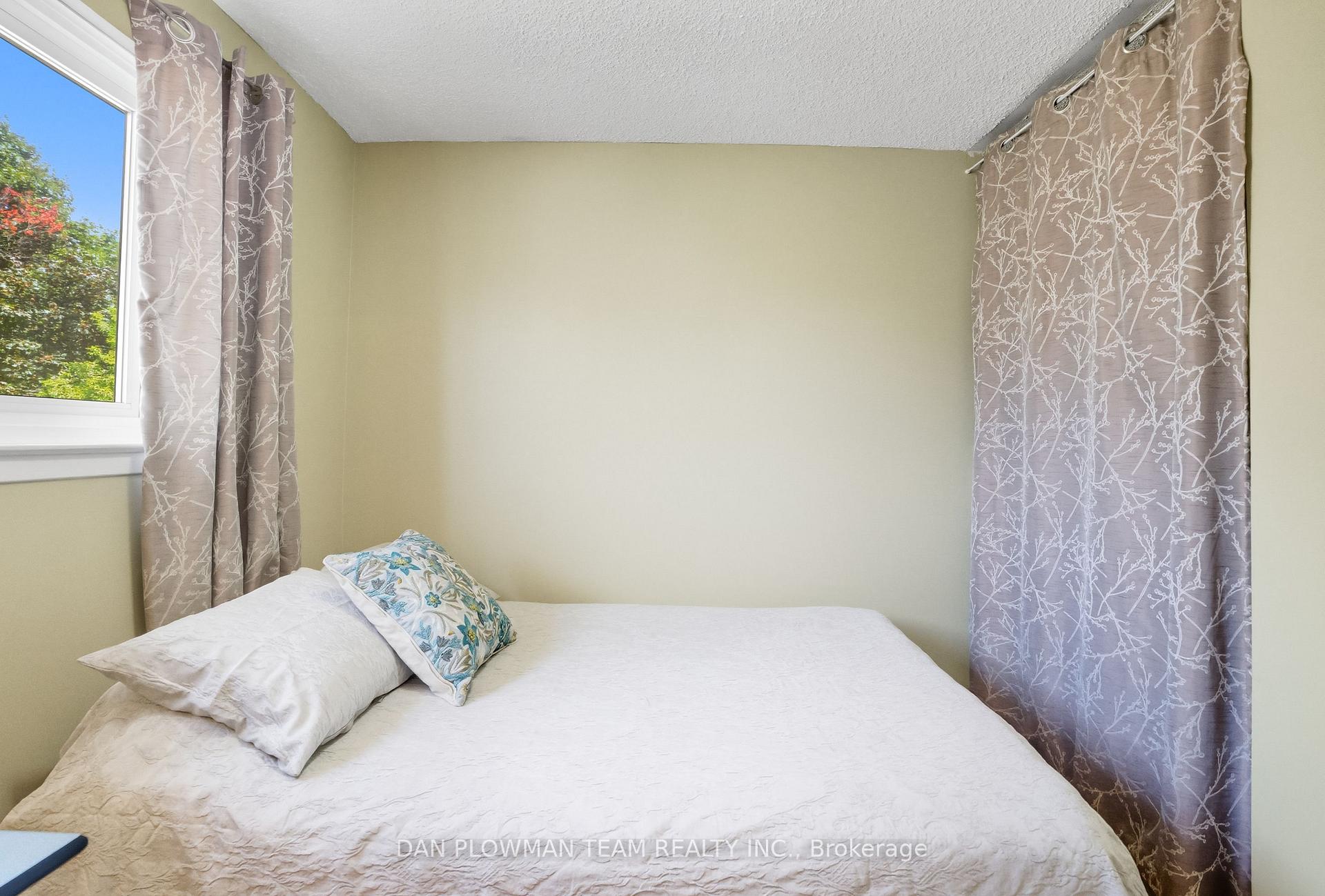 Photo 18 of 296 Phillip Murray Avenue, Oshawa, Lakeview — HOMEH