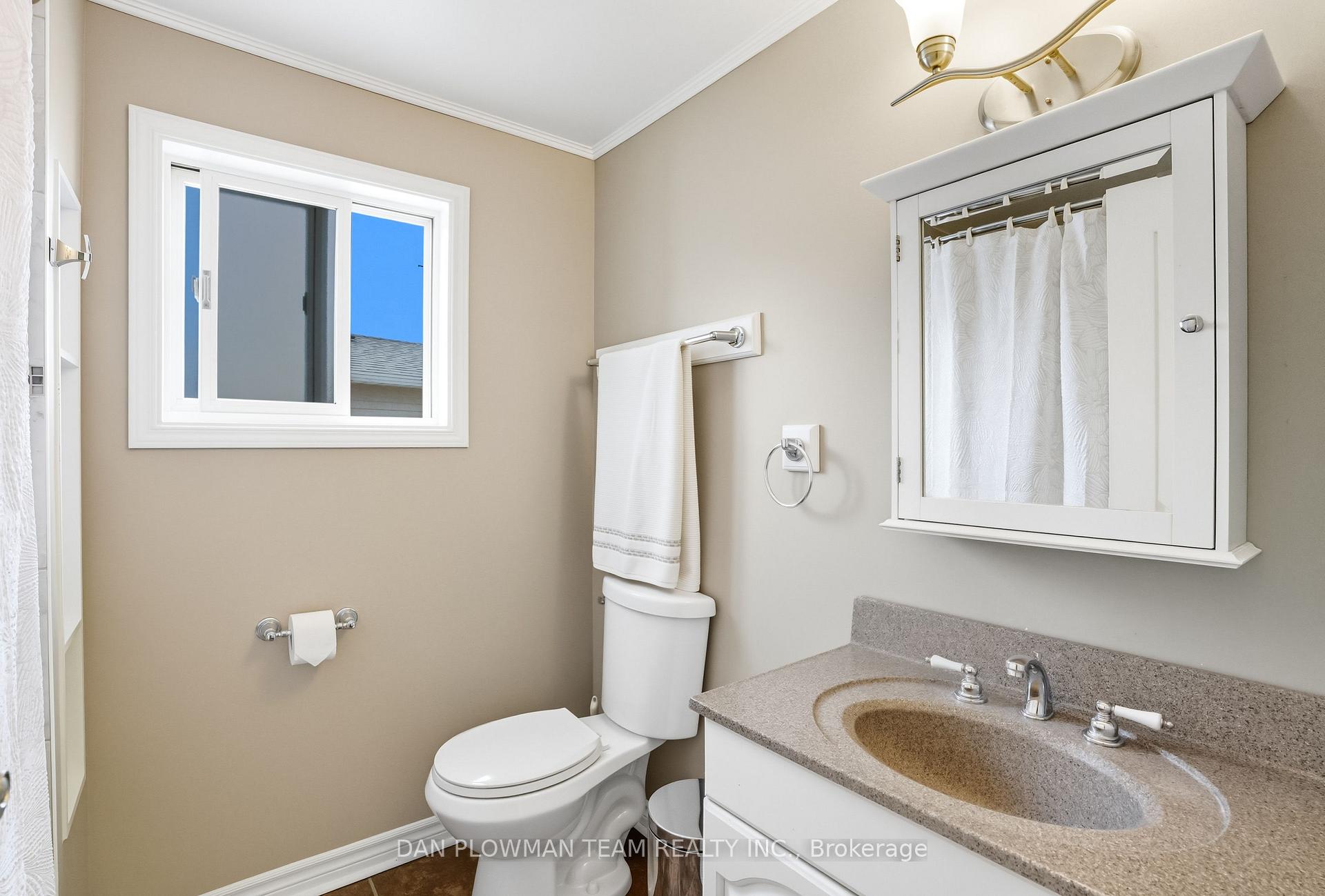 Photo 23 of 296 Phillip Murray Avenue, Oshawa, Lakeview — HOMEH