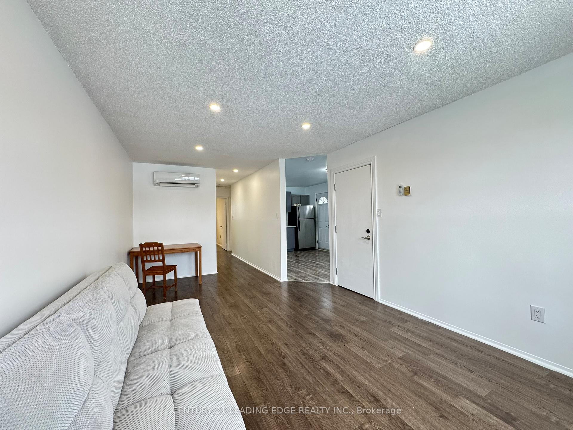 Photo 2 of Unit Upper, 29 Wellington Avenue E, Oshawa, Farewell — HOMEH