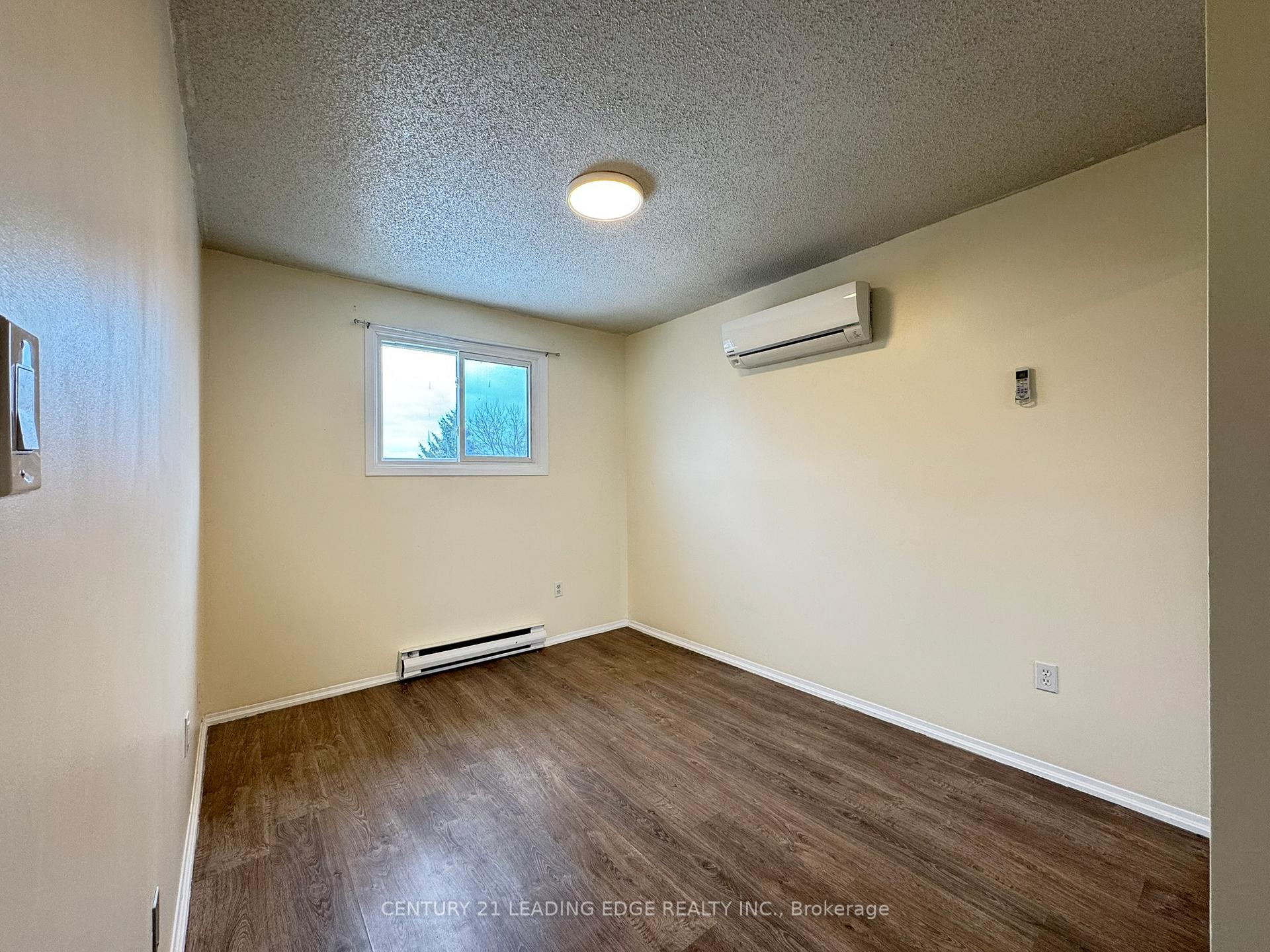 Photo 7 of Unit Upper, 29 Wellington Avenue E, Oshawa, Farewell — HOMEH