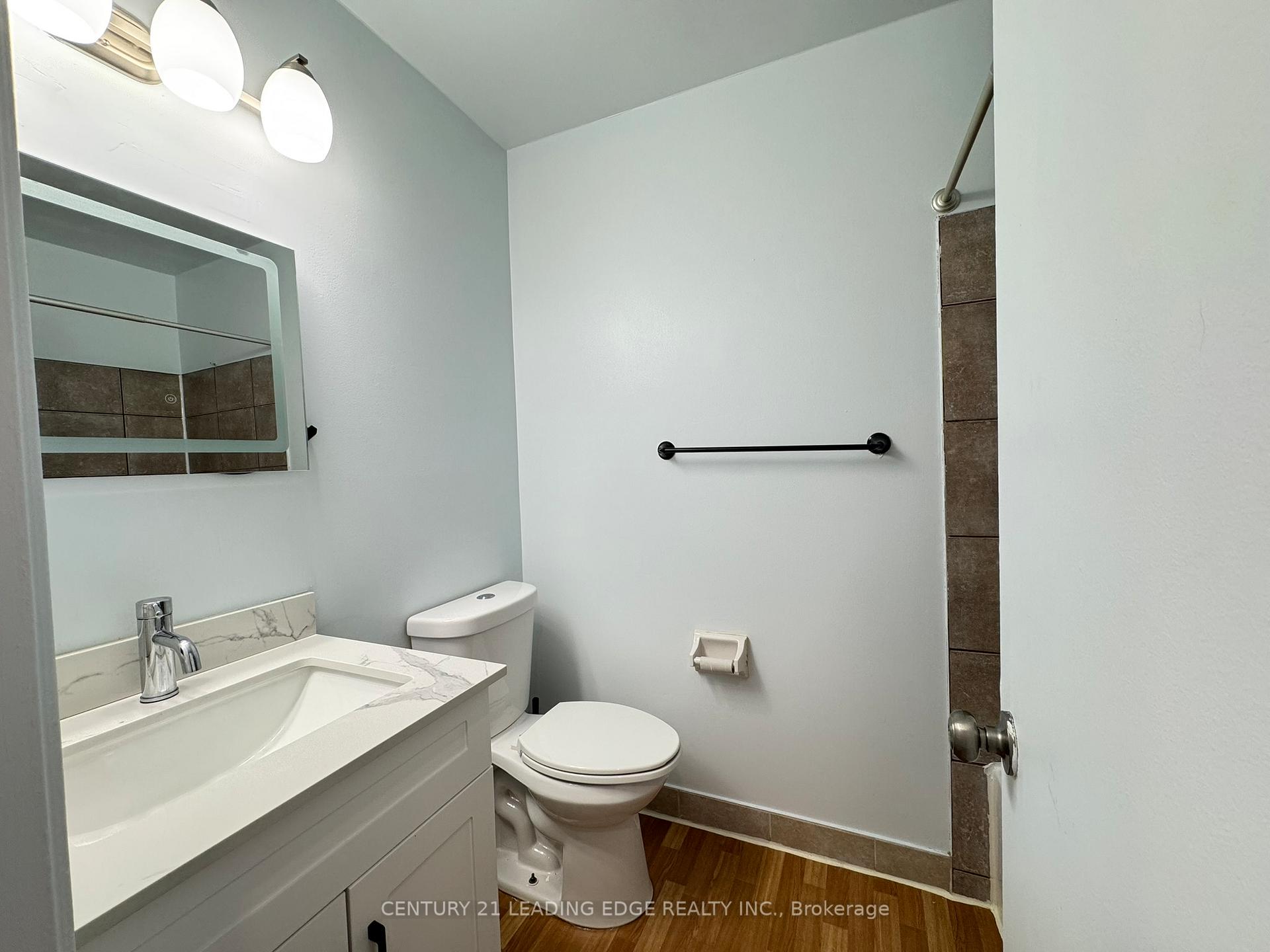 Photo 9 of Unit Upper, 29 Wellington Avenue E, Oshawa, Farewell — HOMEH
