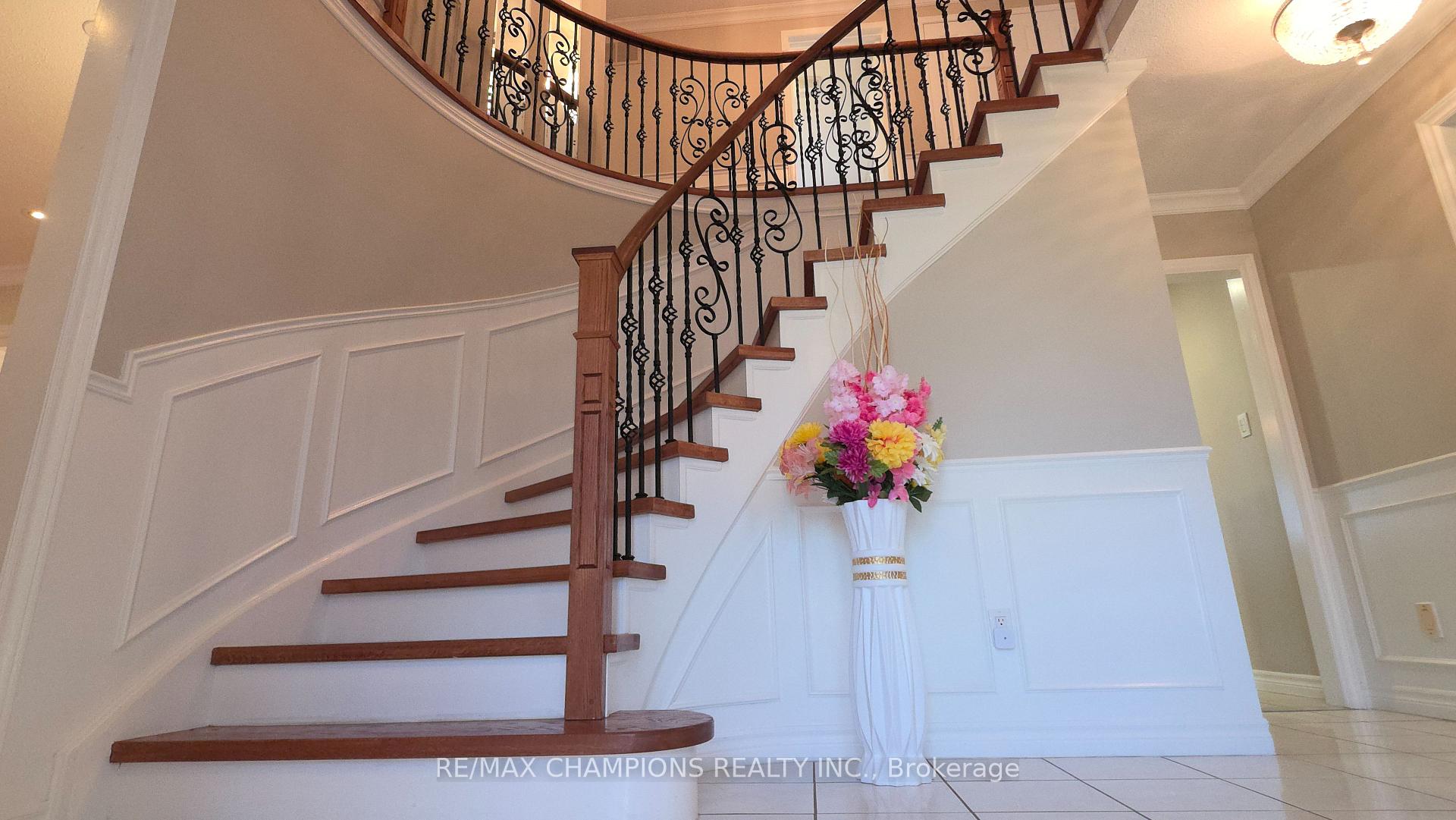 Photo 6 of 1685 Dellbrook Avenue, Pickering, Brock Ridge — HOMEH