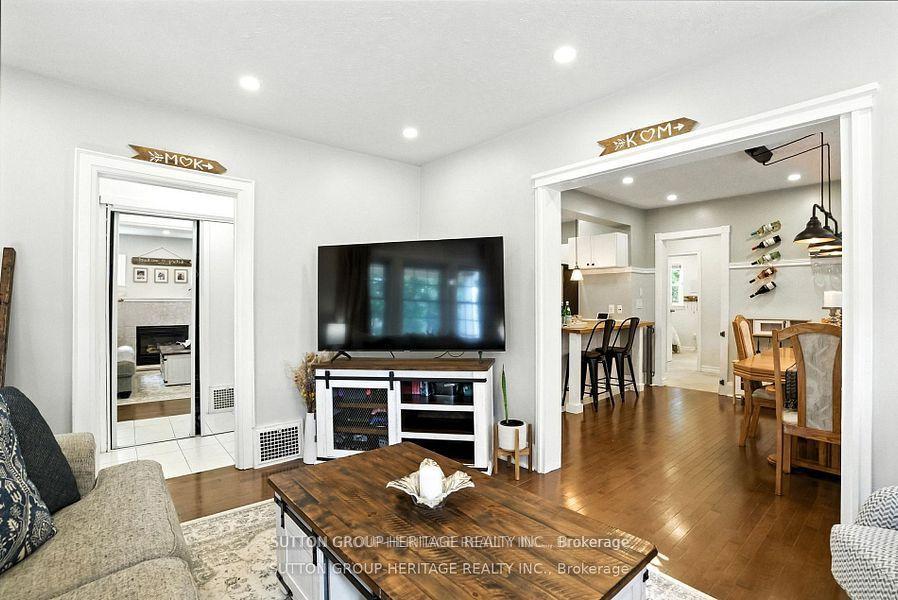 Photo 7 of 441 Miller Avenue, Oshawa, McLaughlin — HOMEH