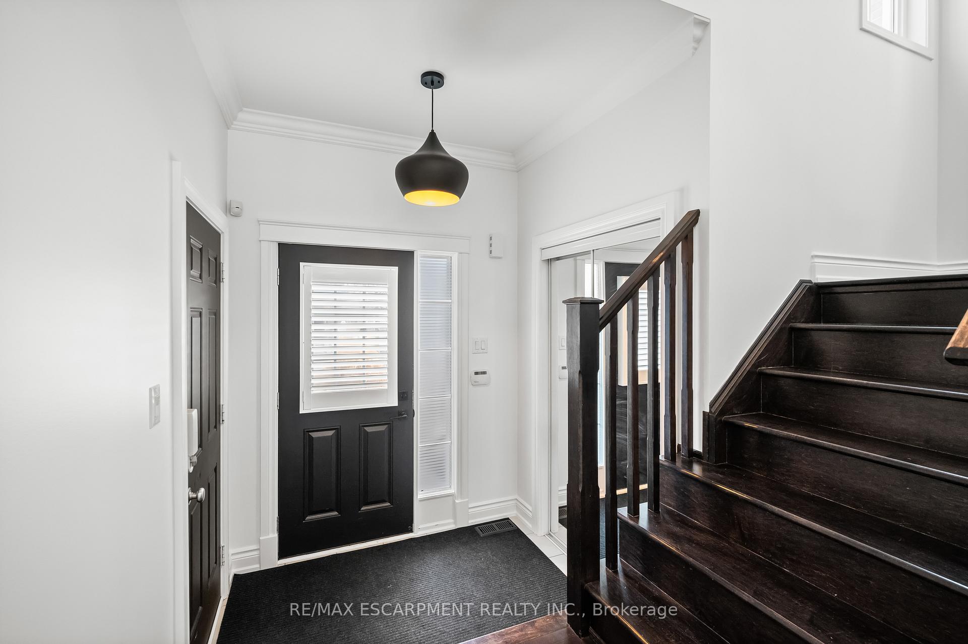 Photo 8 of 295 Ruhl Drive, Milton, Willmott — HOMEH