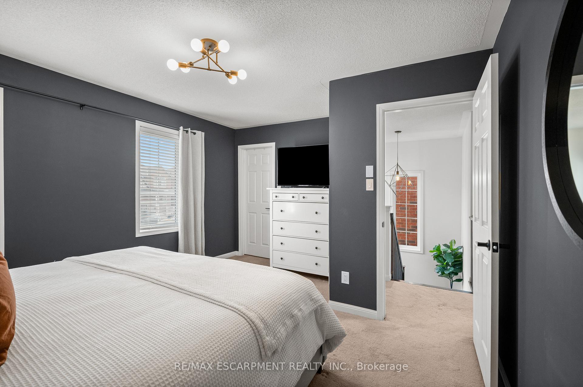 Photo 21 of 295 Ruhl Drive, Milton, Willmott — HOMEH
