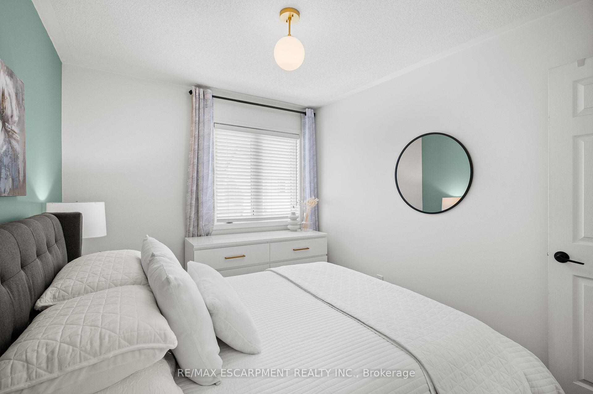 Photo 24 of 295 Ruhl Drive, Milton, Willmott — HOMEH