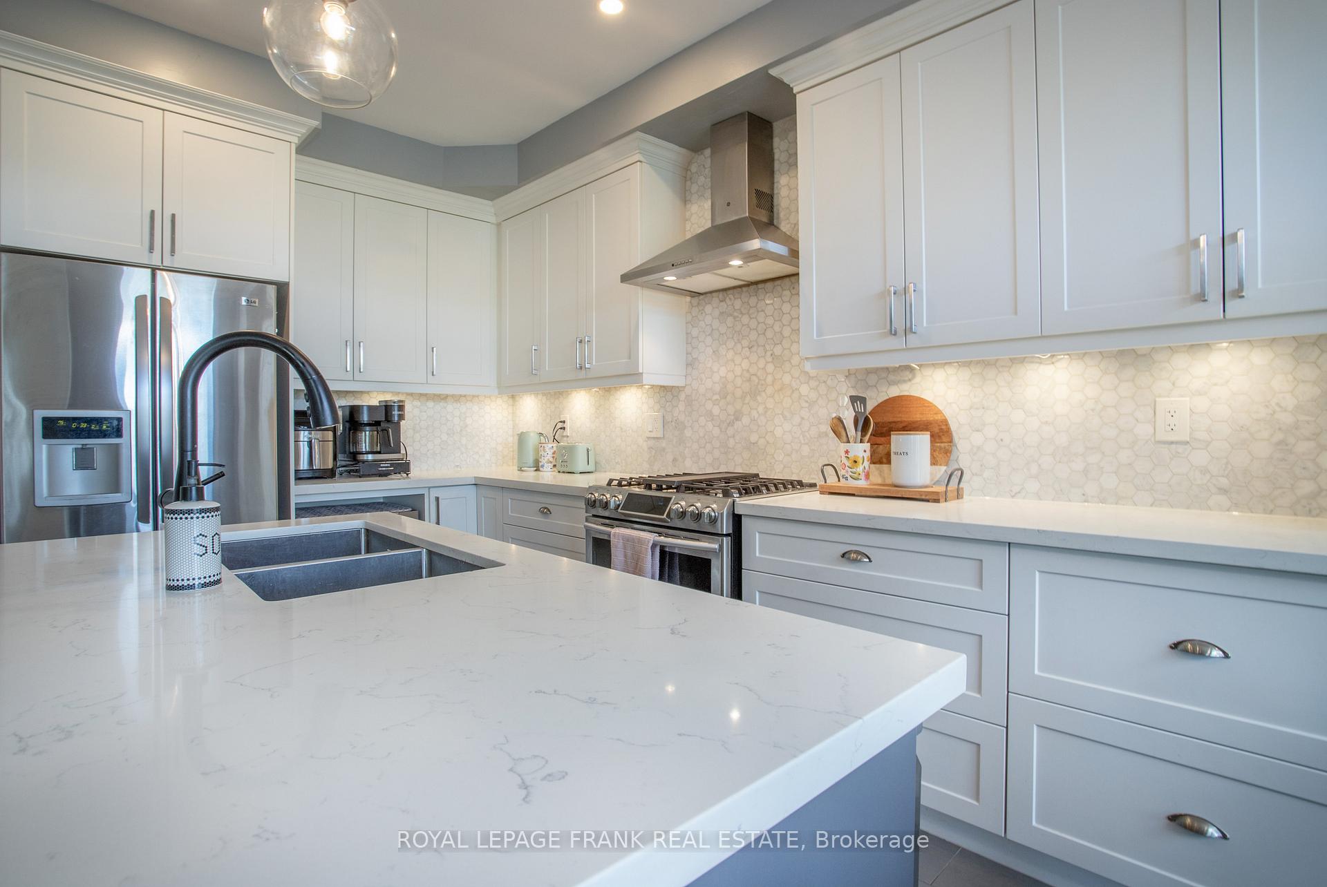 Photo 13 of 1681 Quail Run Drive, Oshawa, Taunton — HOMEH