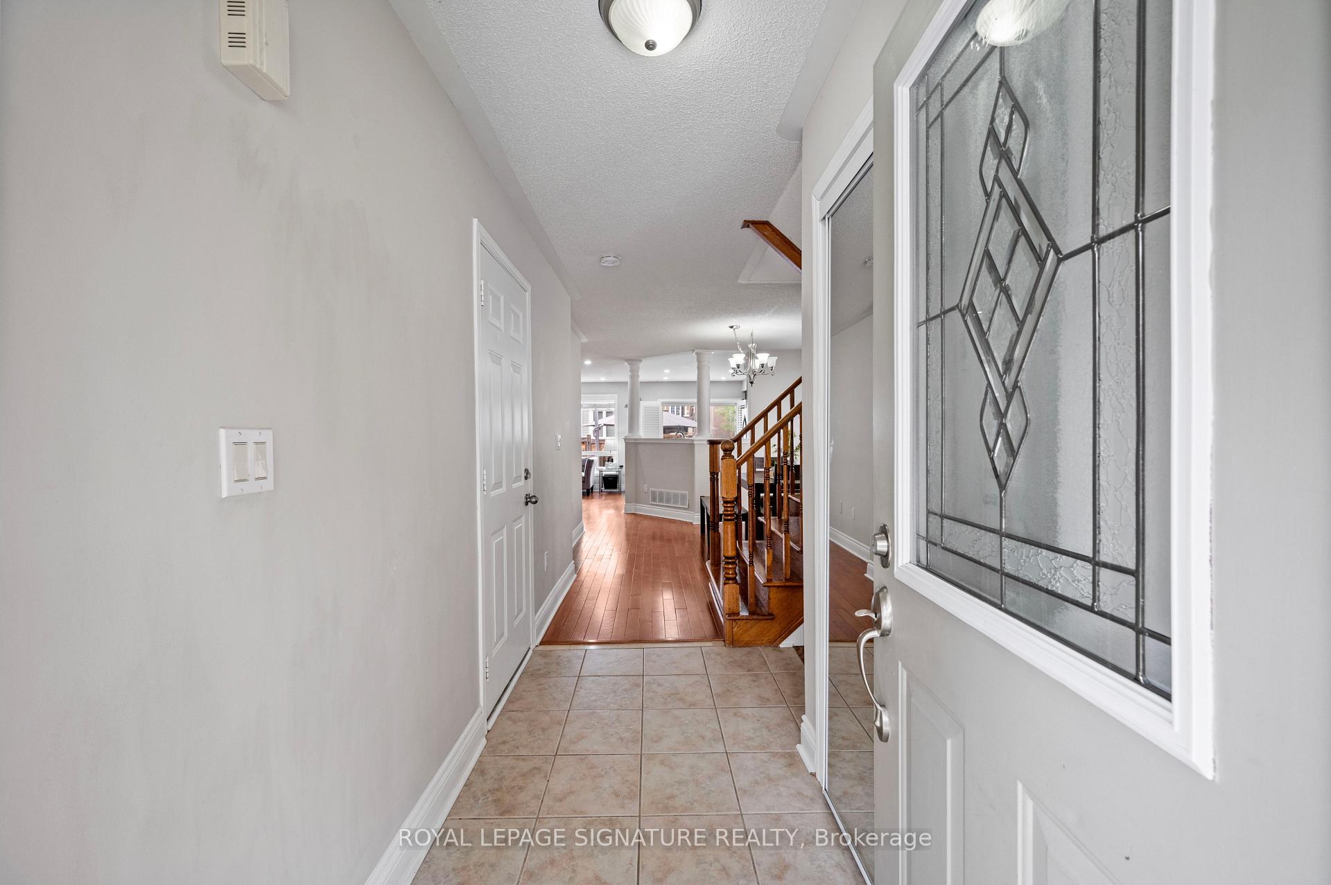 Photo 3 of 352 Baverstock Crescent, Milton, Clarke — HOMEH