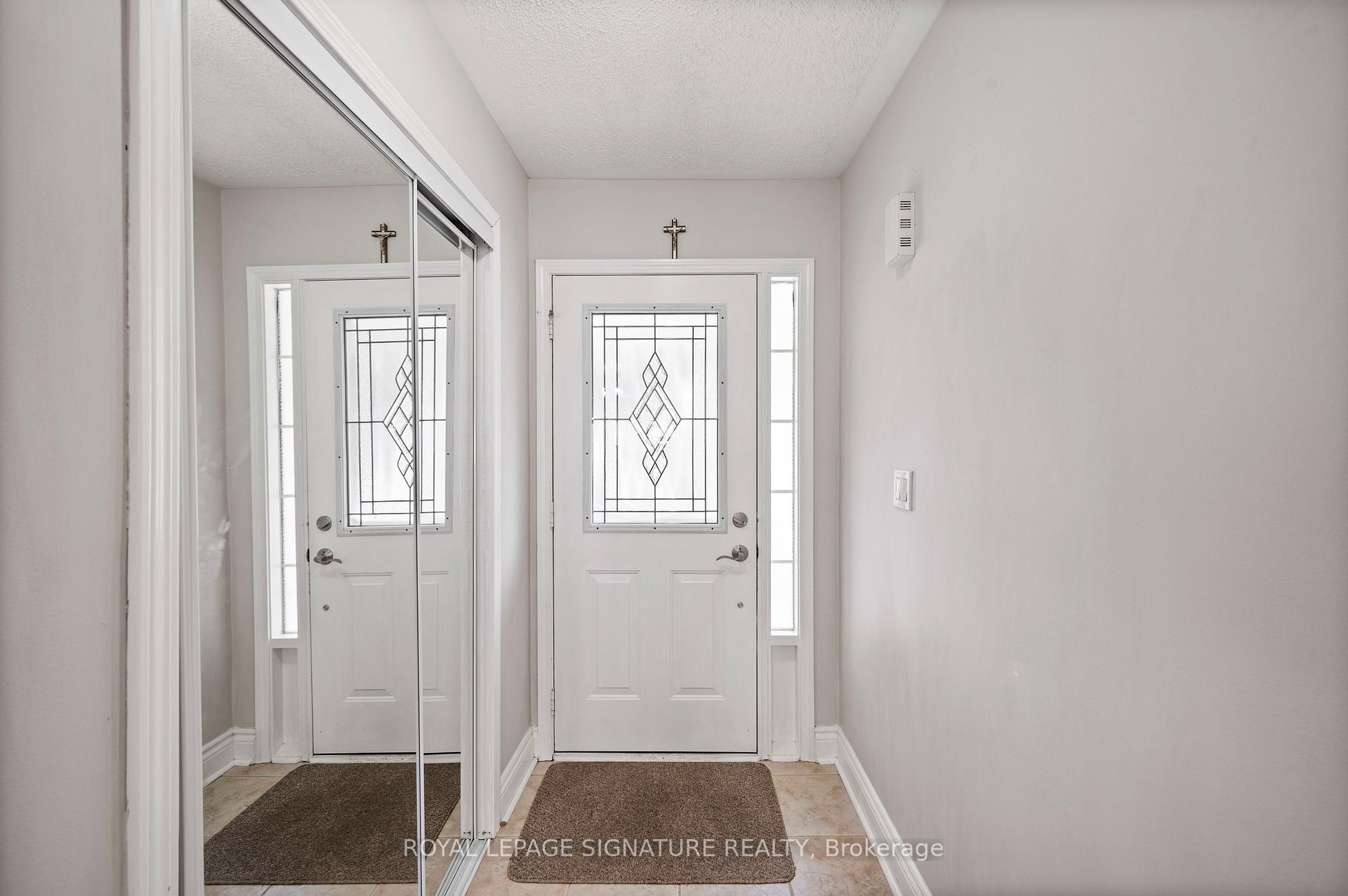 Photo 4 of 352 Baverstock Crescent, Milton, Clarke — HOMEH