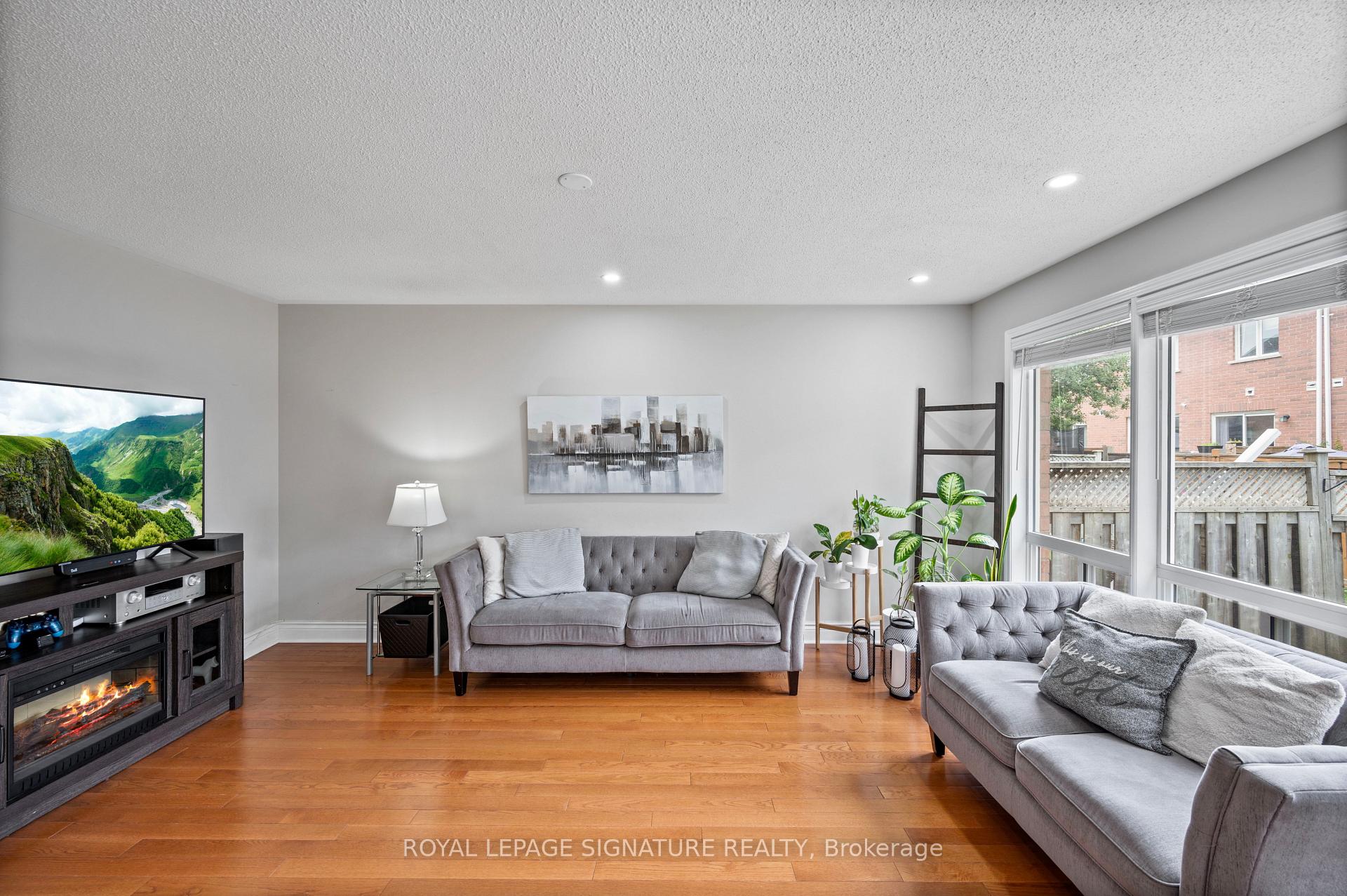 Photo 9 of 352 Baverstock Crescent, Milton, Clarke — HOMEH